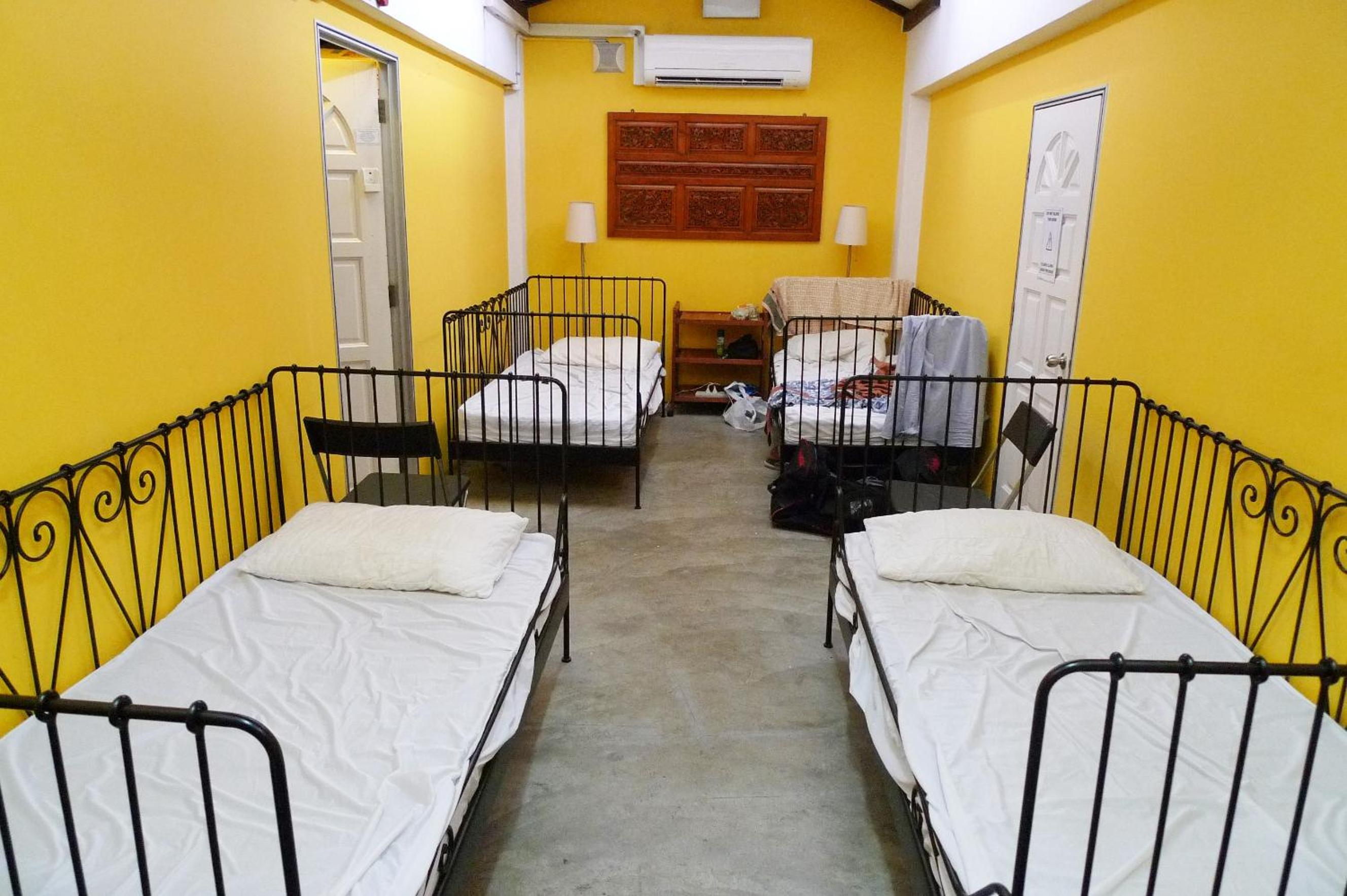 Single Bed in 6-Bed Mixed Dormitory Room photo 2
