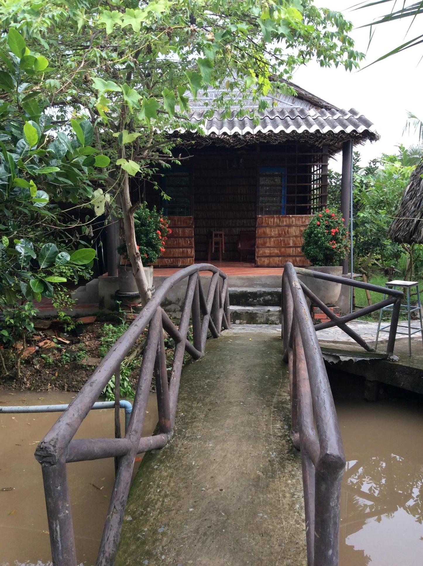 Bungalow With Garden View photo 1