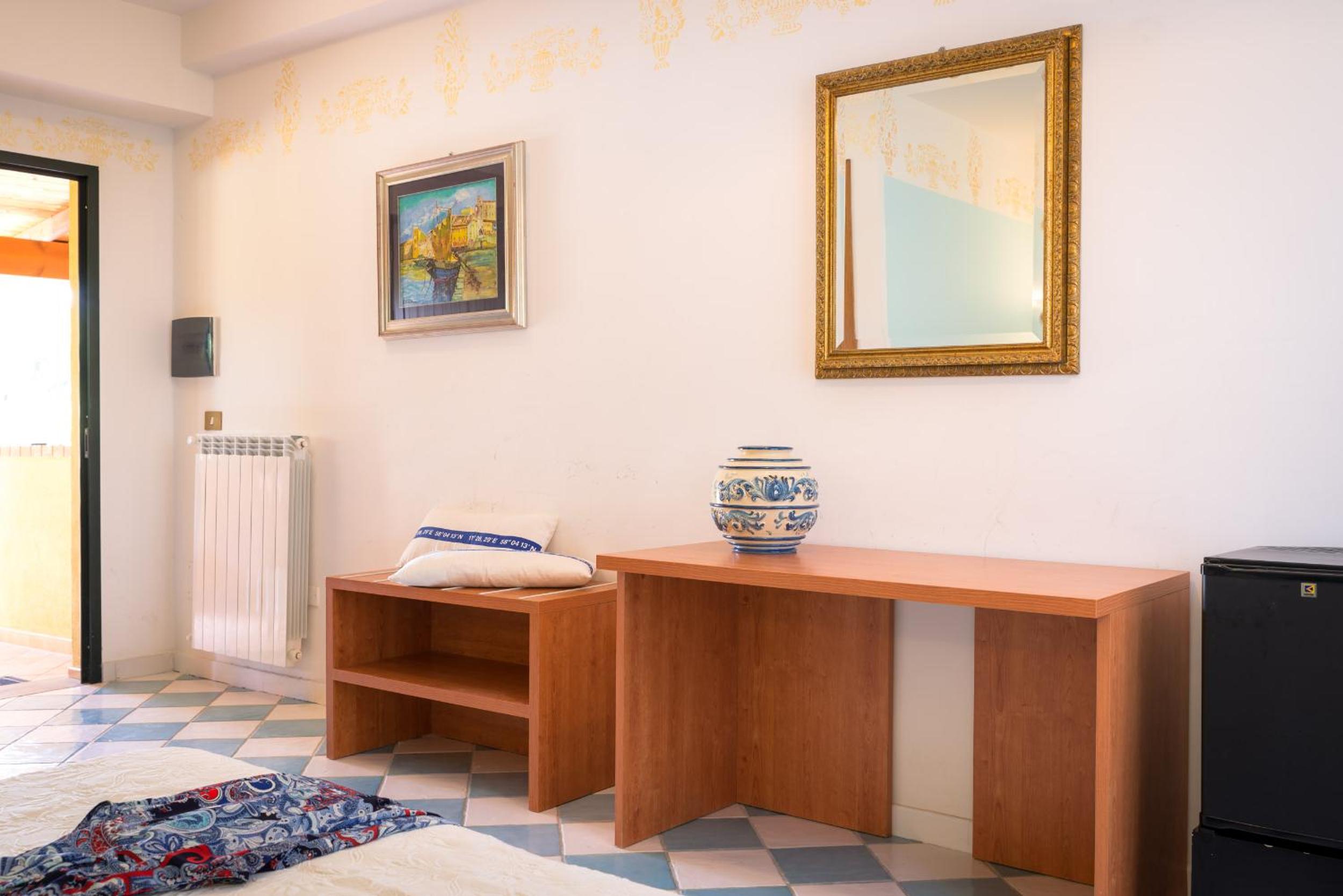 Double Room - Photo 6