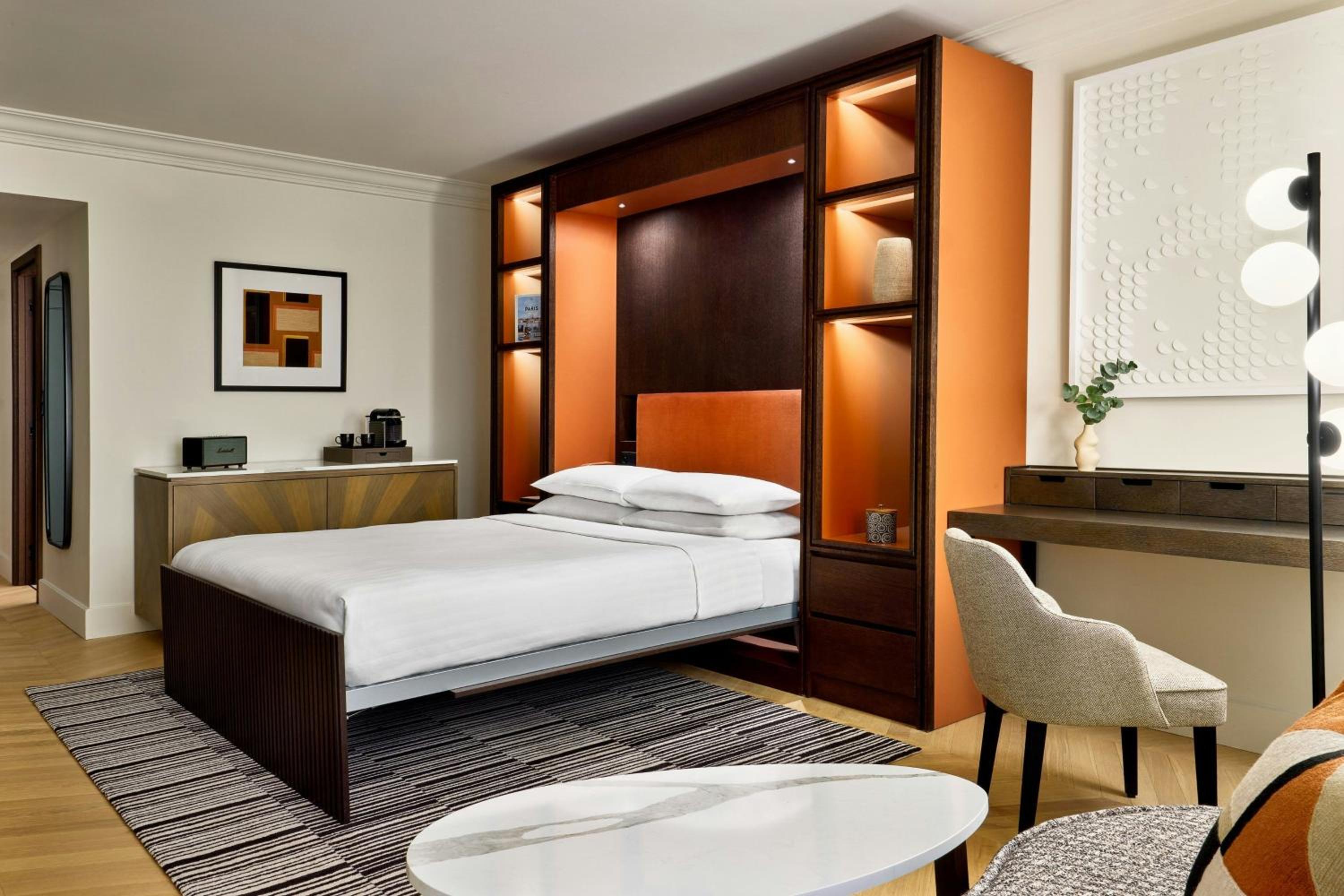 Superior Queen Room