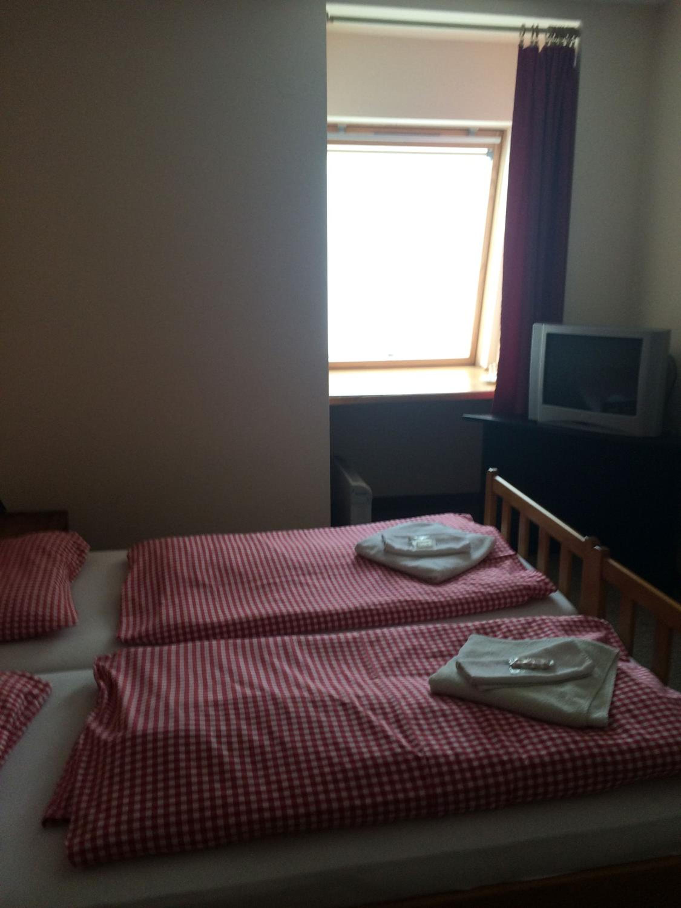 Standard Double Room - Photo 2