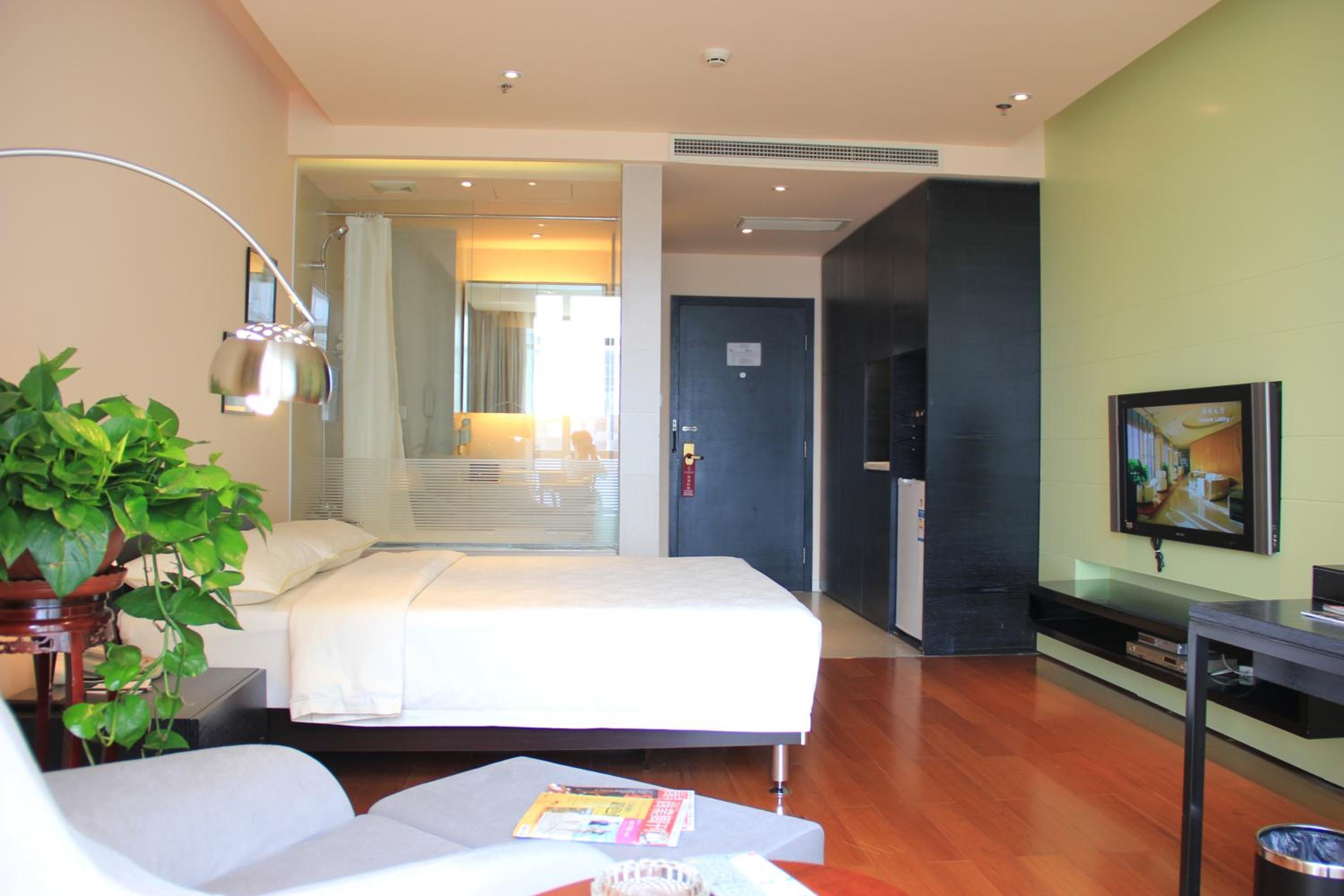 Business Standard Queen Room photo 3