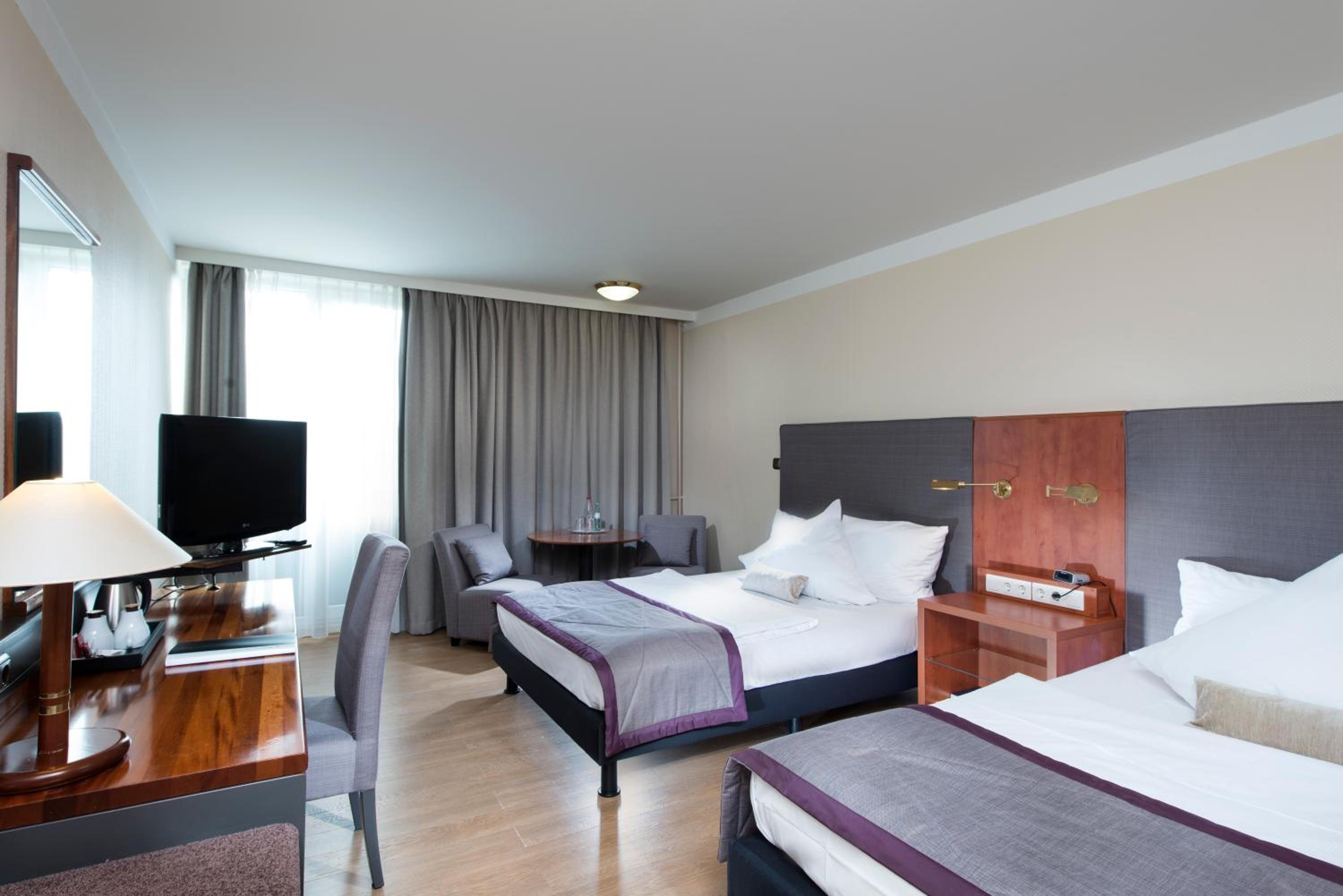 Business Double Room - Photo 3