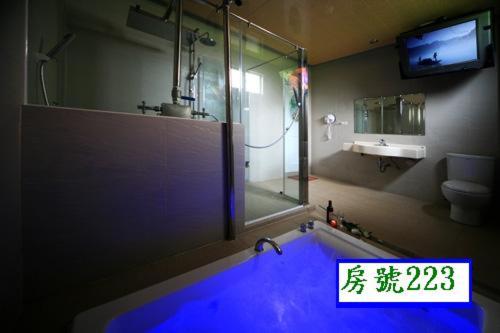 Deluxe Double Room with Bath photo 2