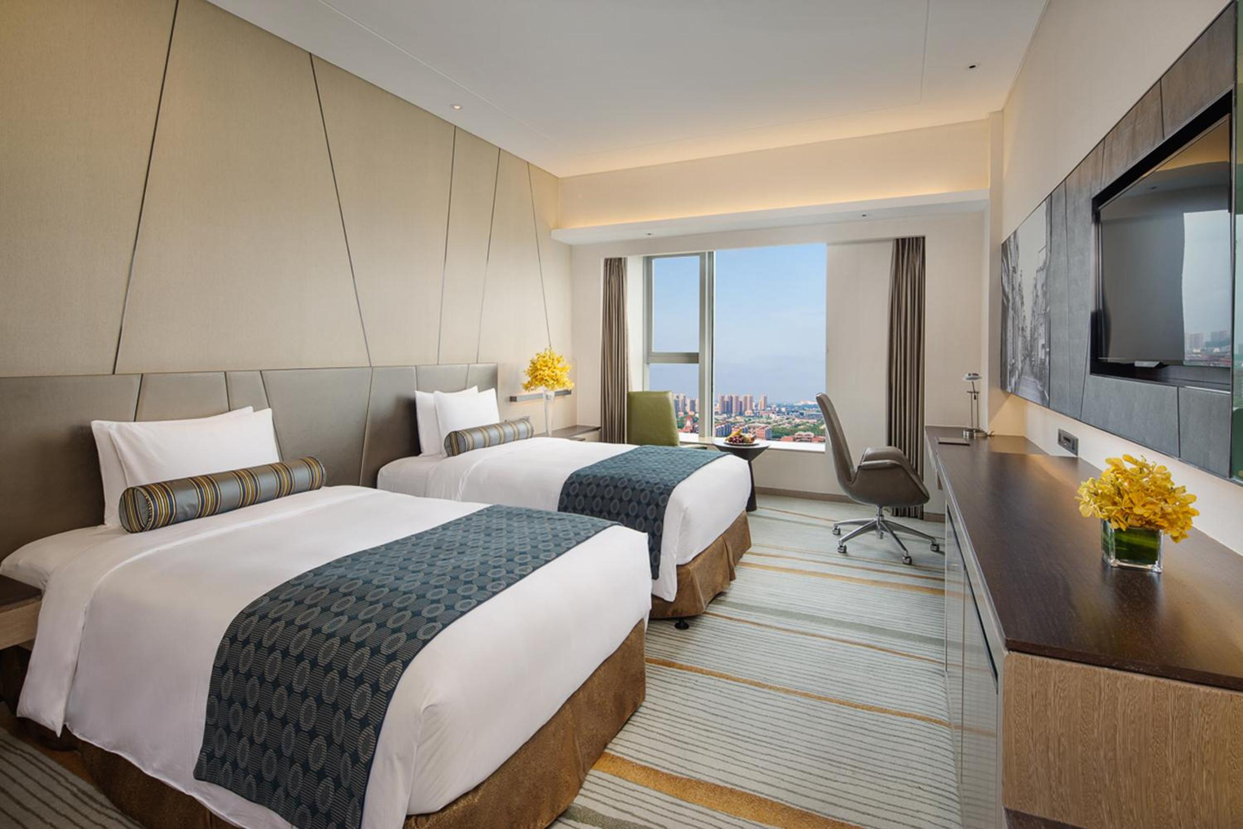 Executive Double or Twin Room thumbnail 5