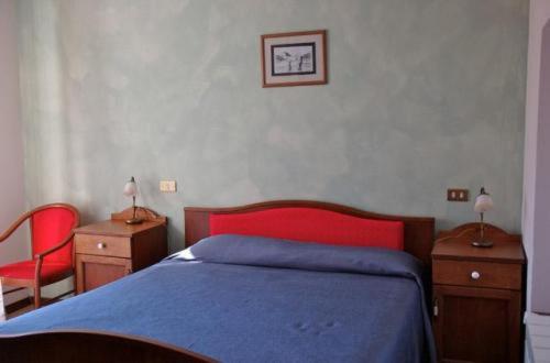 Double or Twin Room - Photo 8