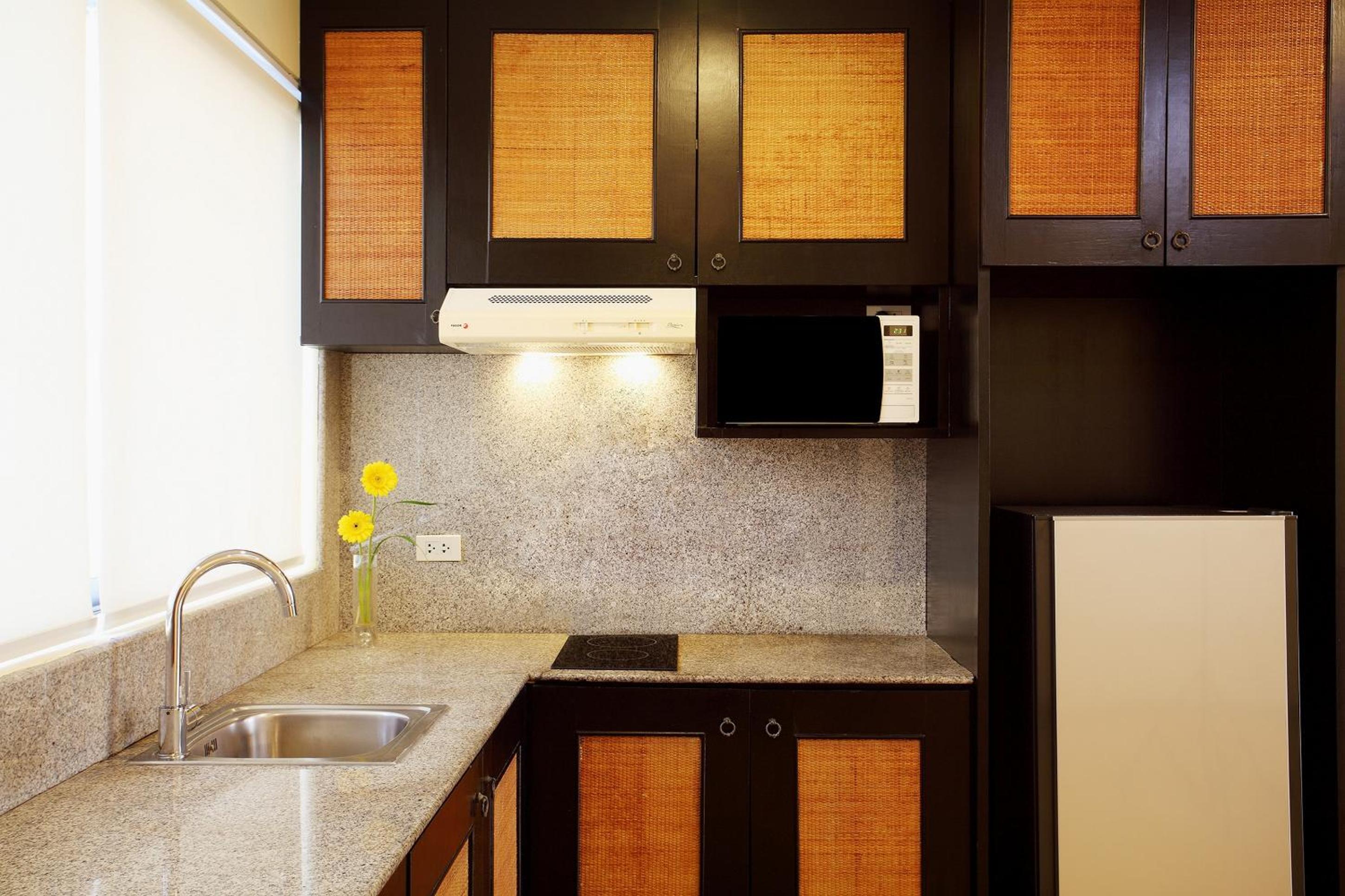 Two-Bedroom Suite - Photo 12