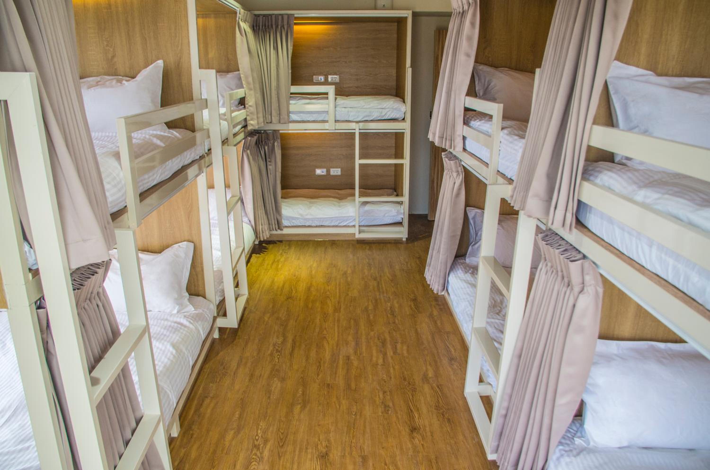 Bed in 10-Bed Mixed Dormitory Room