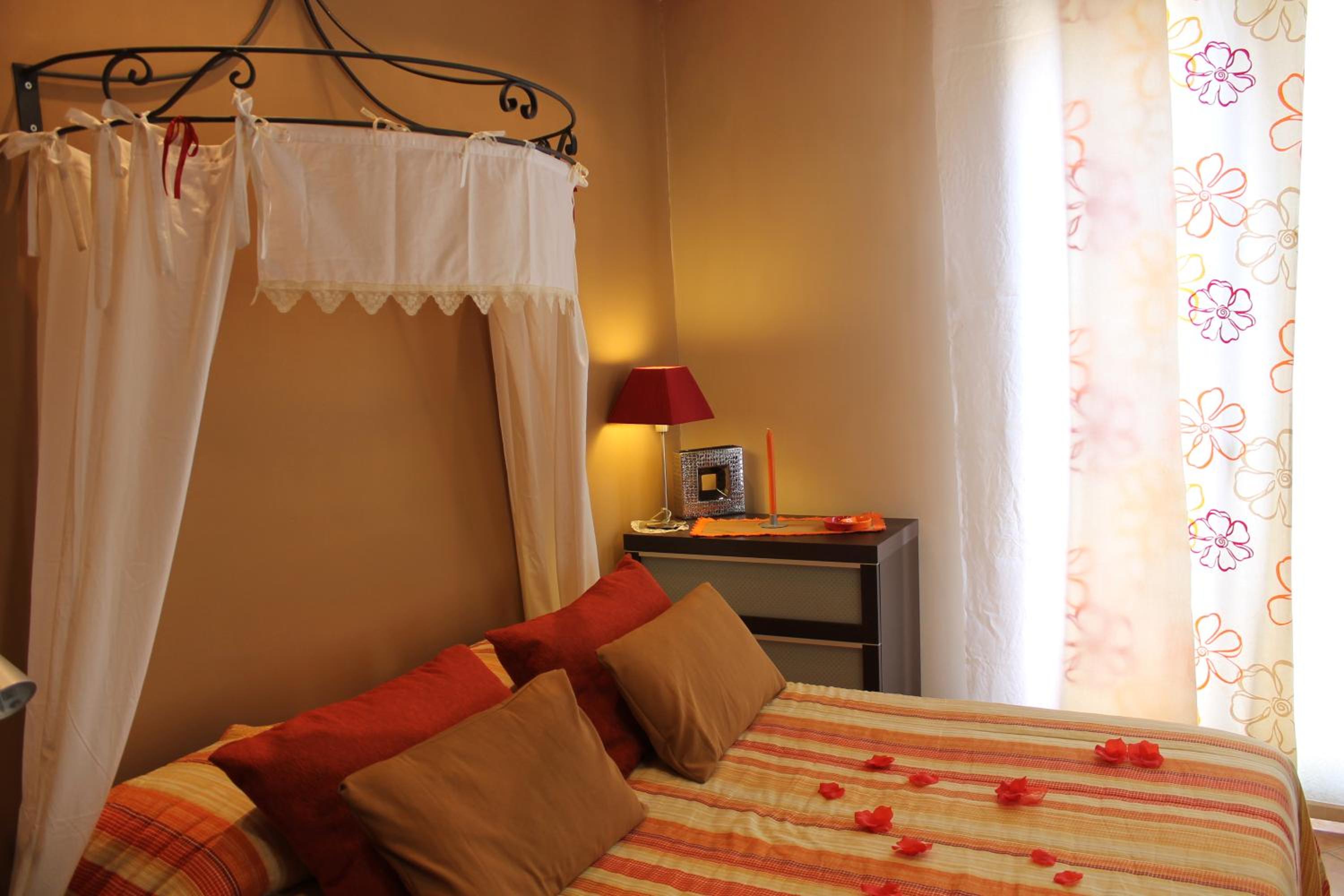Comfort Double Room with Balcony - Photo 1