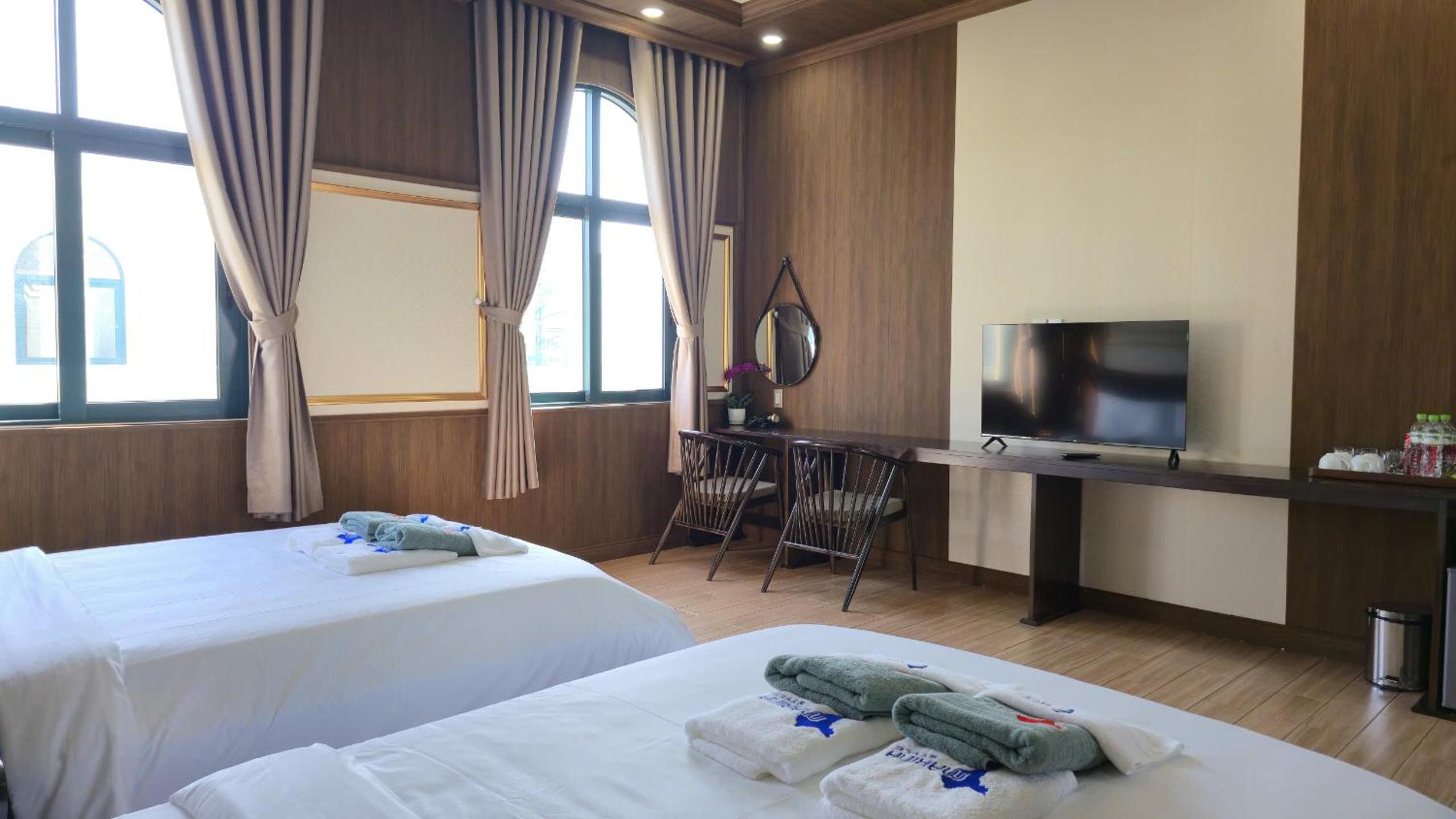 Deluxe Family Suite
