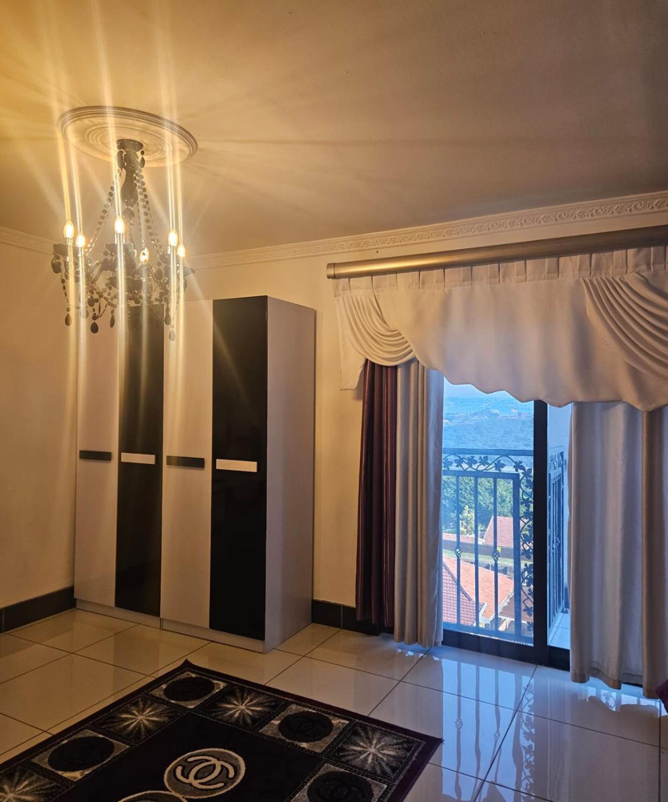 Luxury Triple Room photo 3