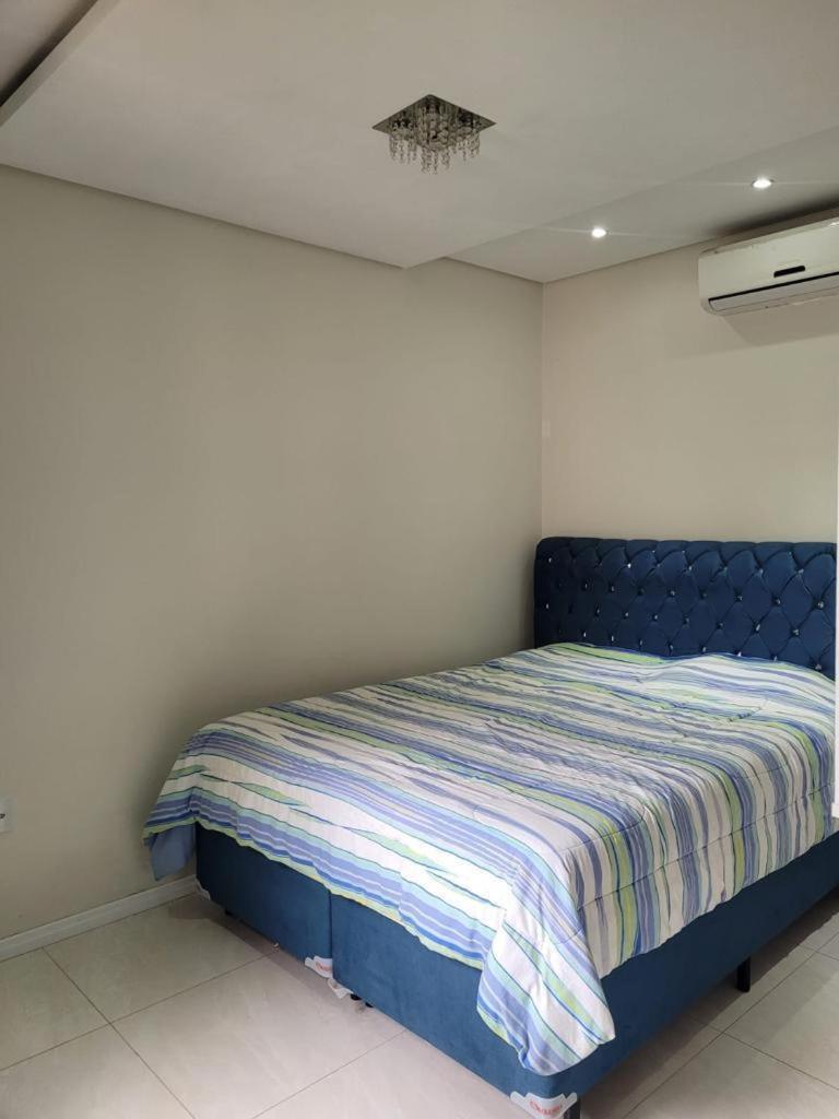Three-Bedroom House photo 3