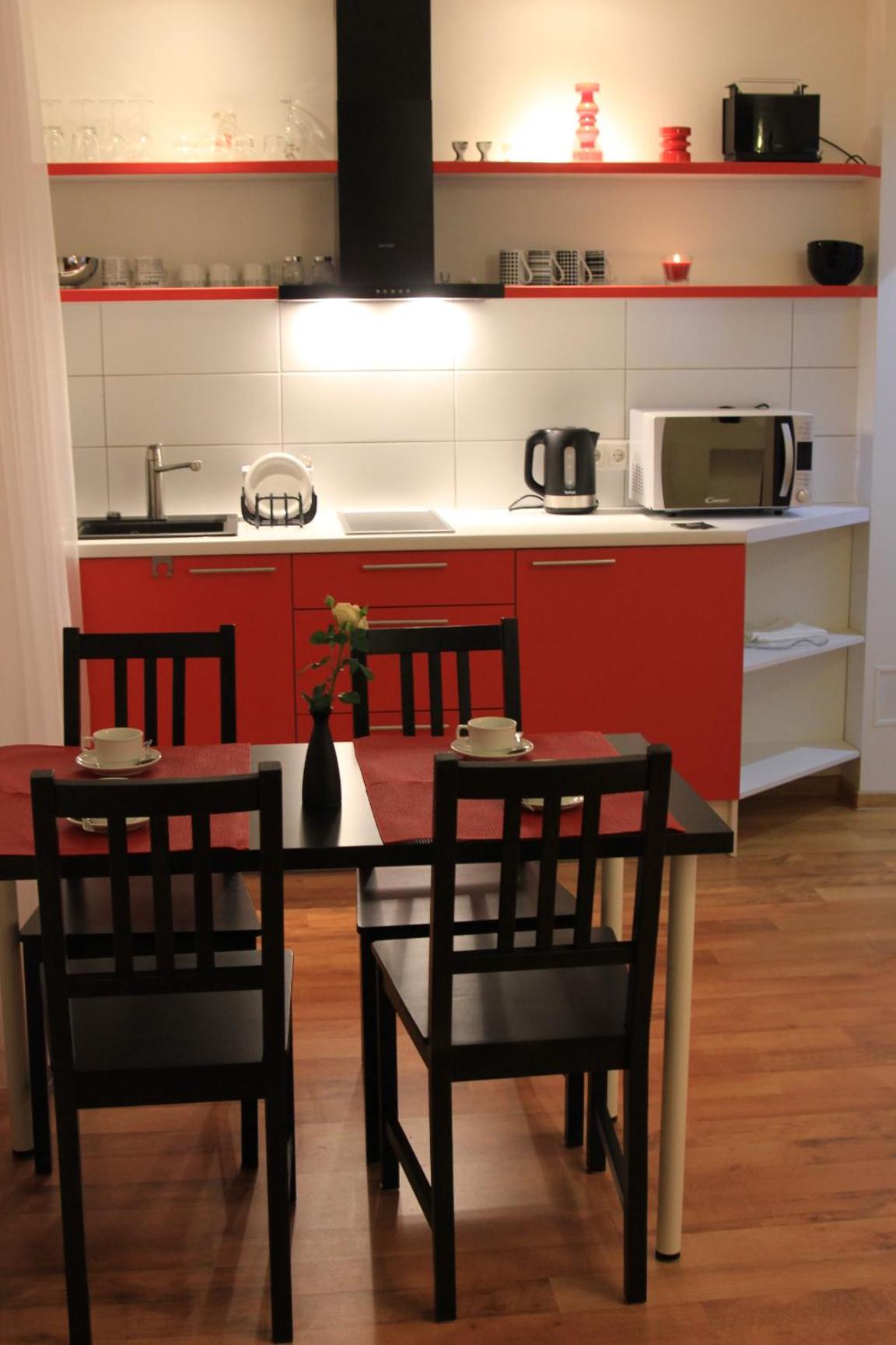 Studio Apartment photo 3
