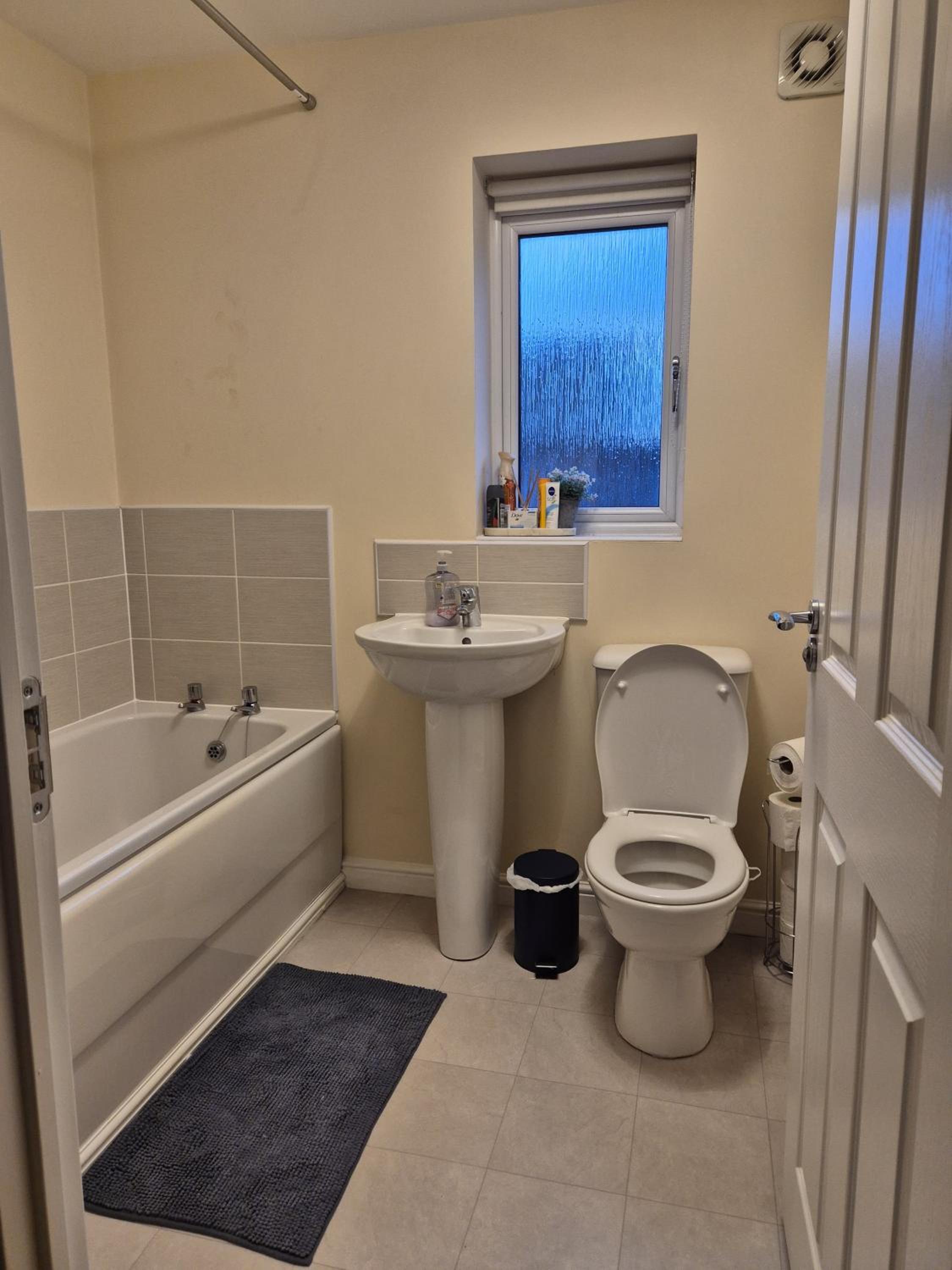 Deluxe Double Room with Bath photo 3