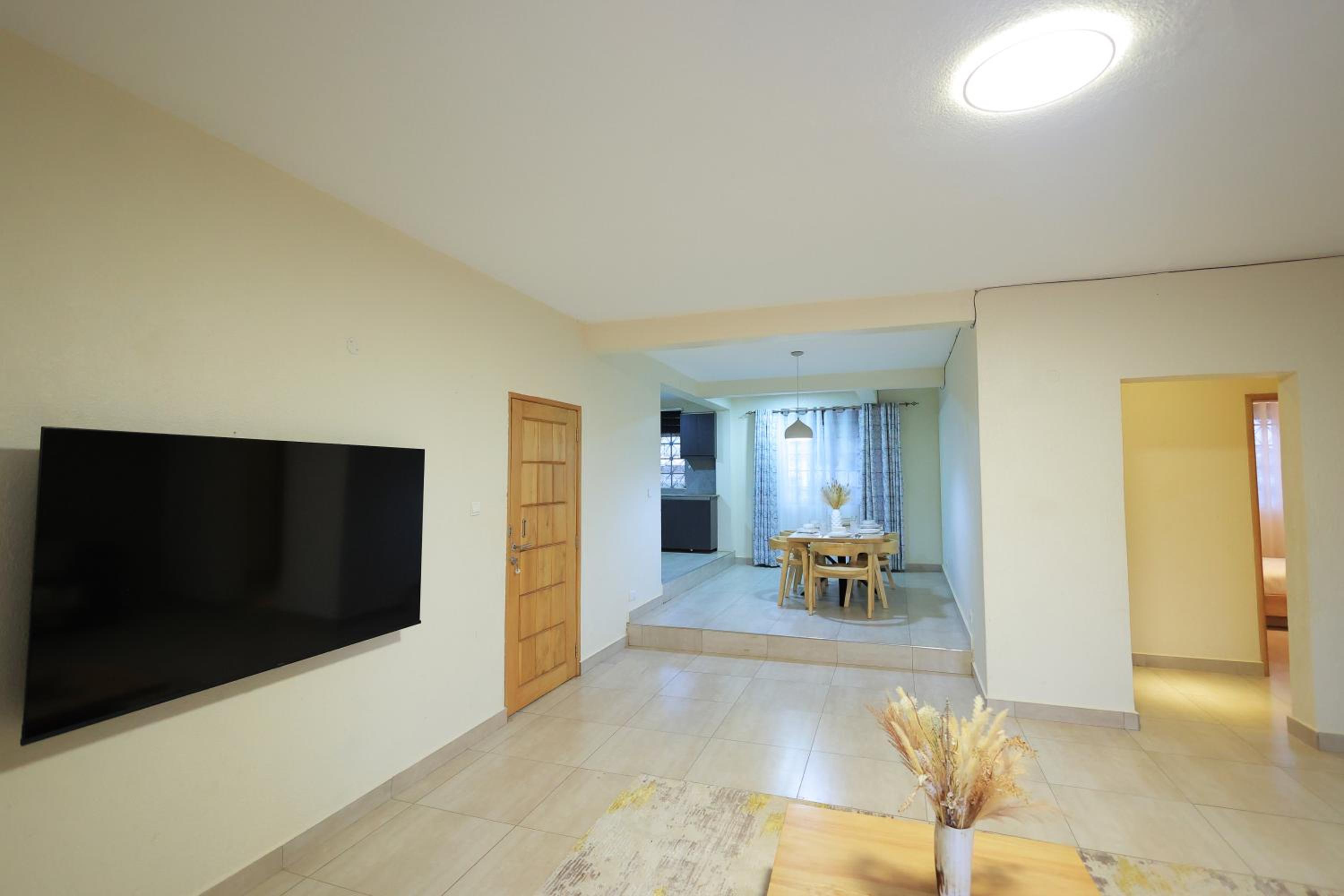 Three-Bedroom Apartment photo 1