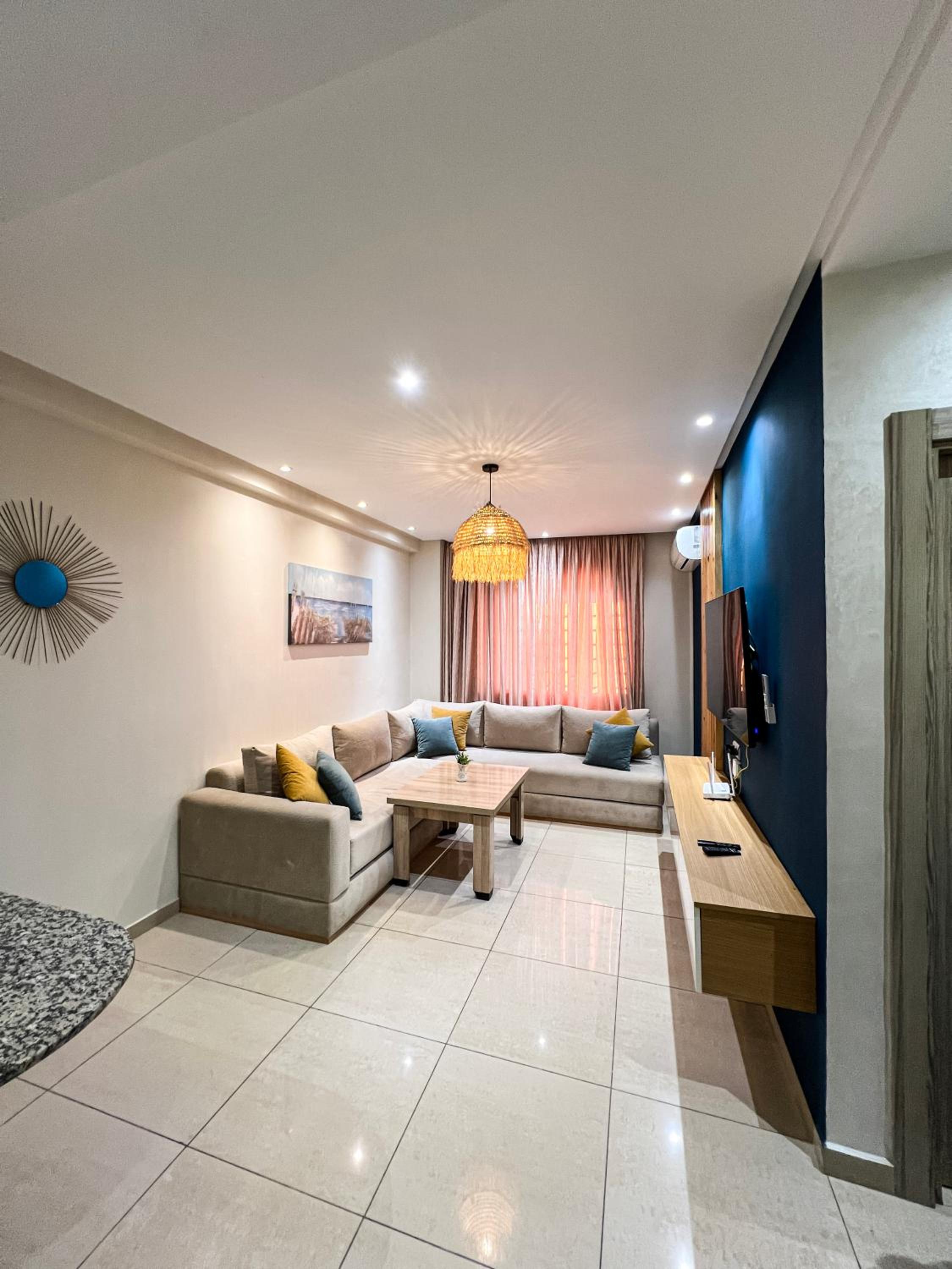 One-Bedroom Apartment photo 2
