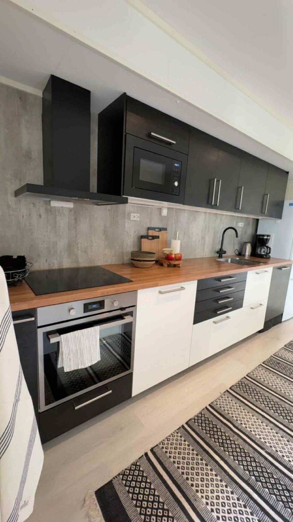 One-Bedroom Apartment - Photo 18
