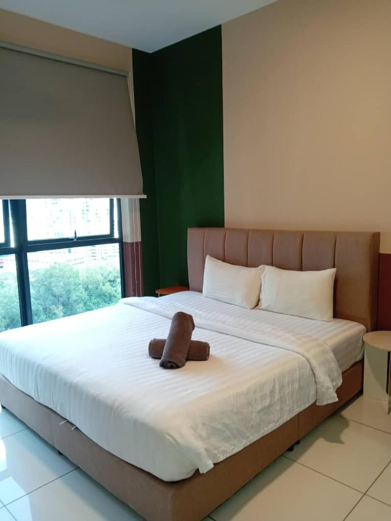 One-Bedroom Apartment with City View photo 1