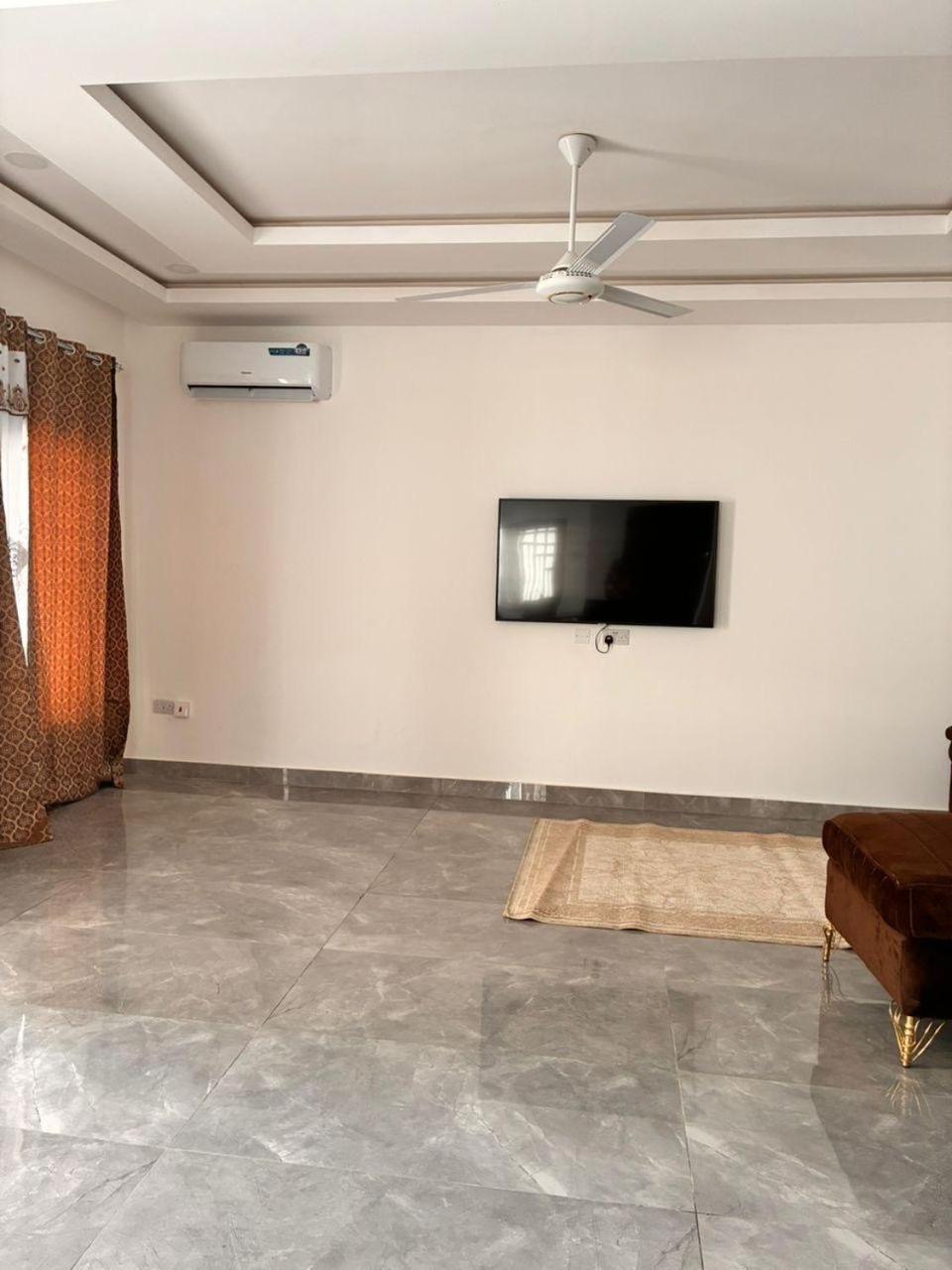 Two-Bedroom Apartment photo 2