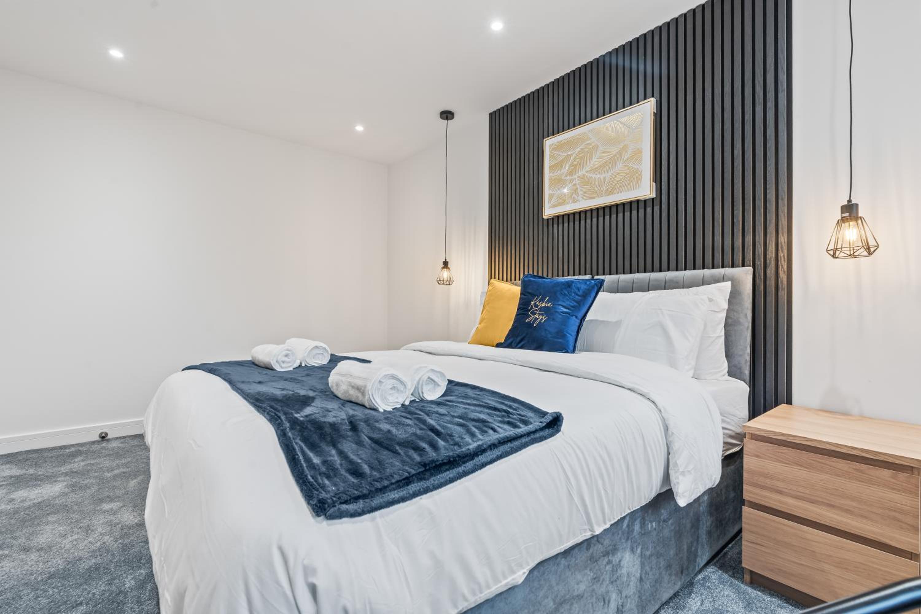Three-Bedroom House photo 2