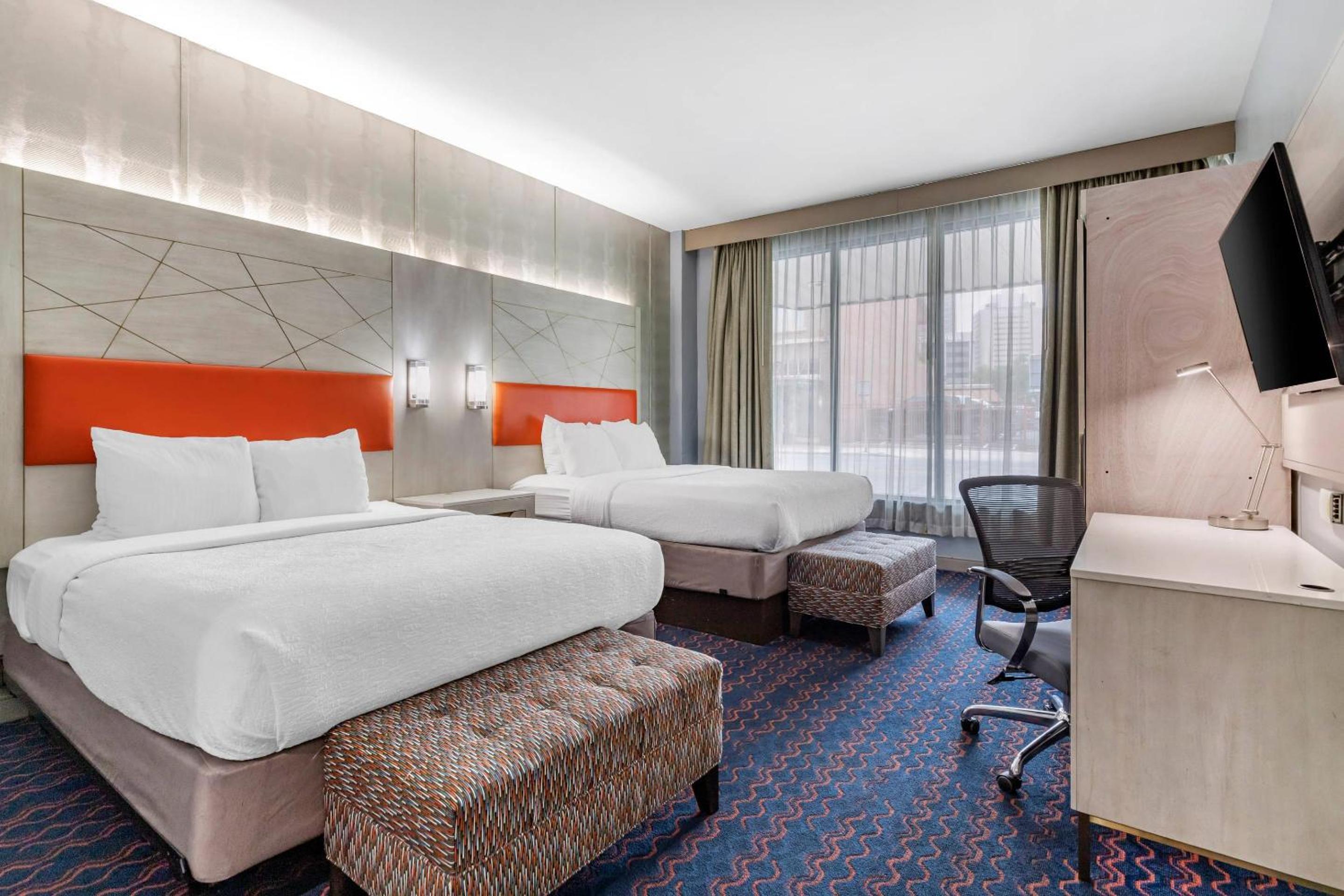 Room with Two Queen Beds - Non Smoking