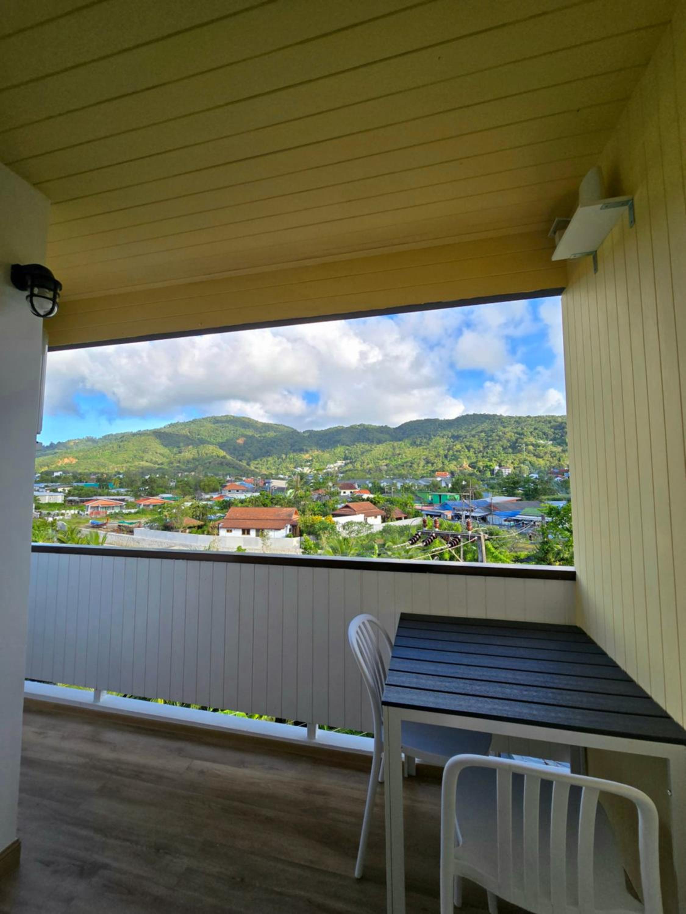 King Room with Mountain View