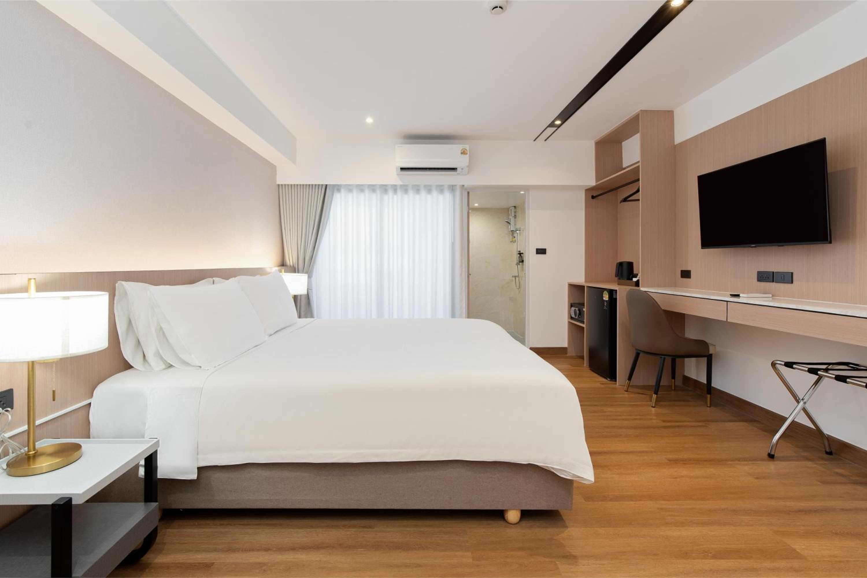 Deluxe Double Room photo 2