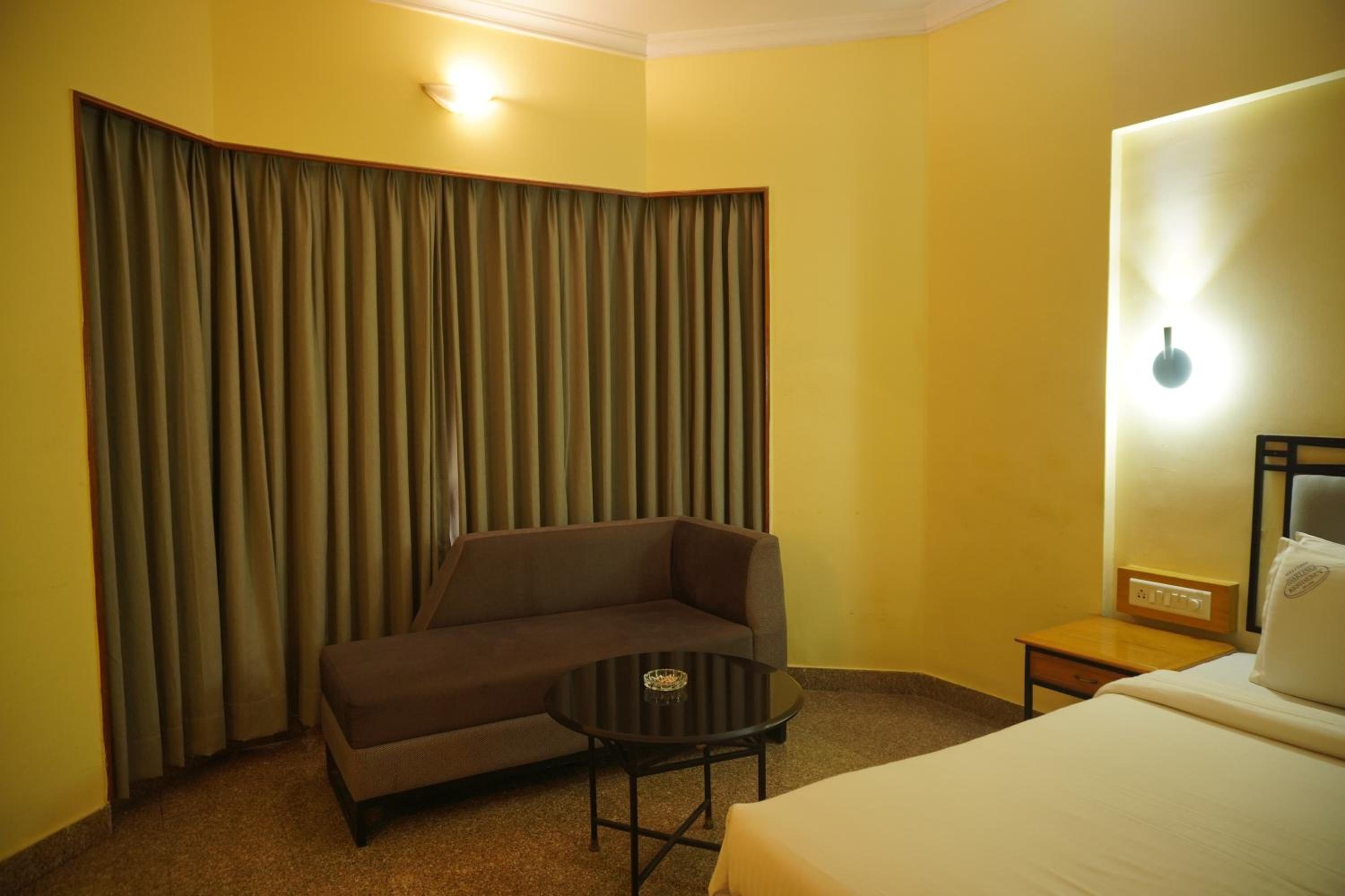 Deluxe Double Room photo 2
