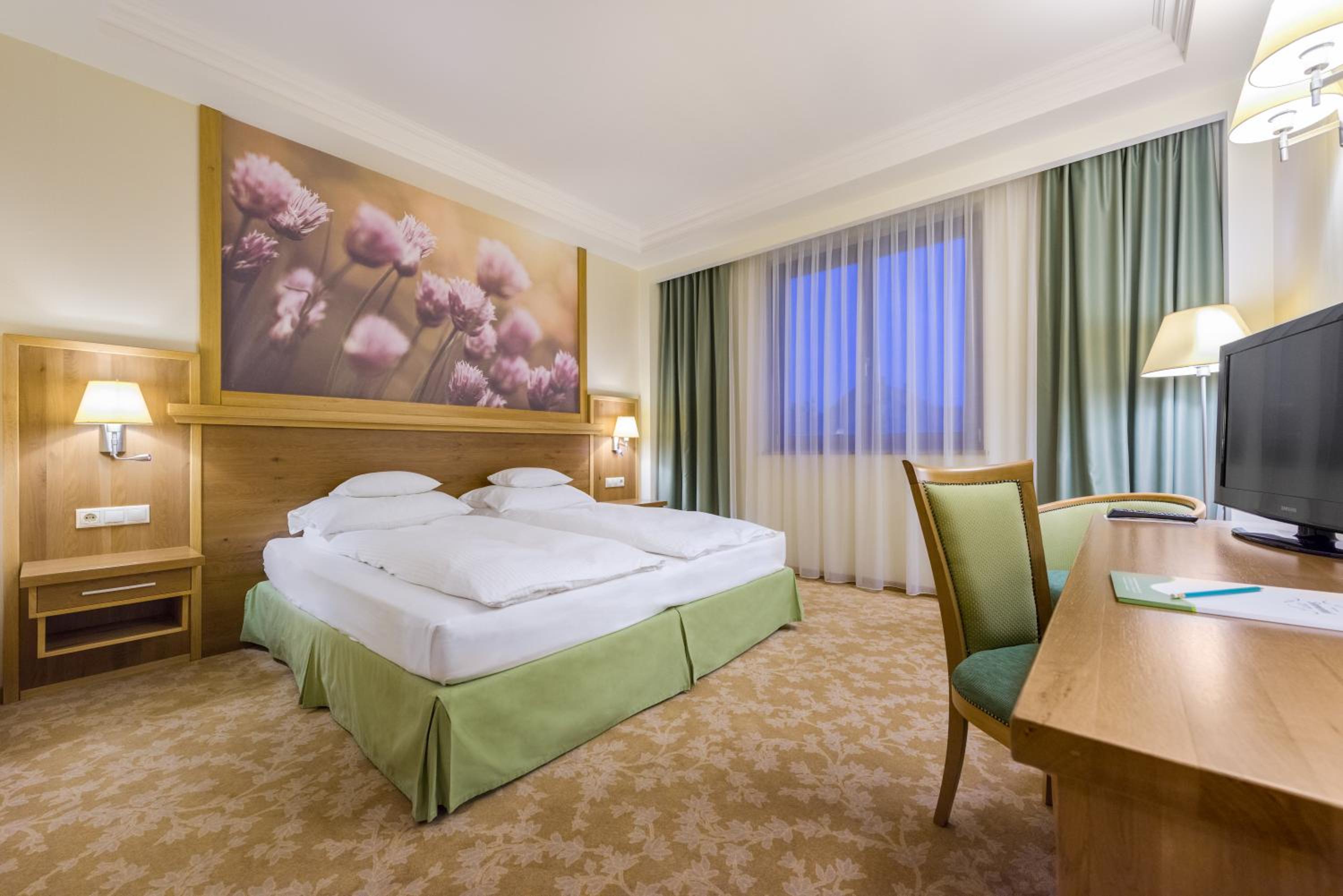 Double Room - Photo 2