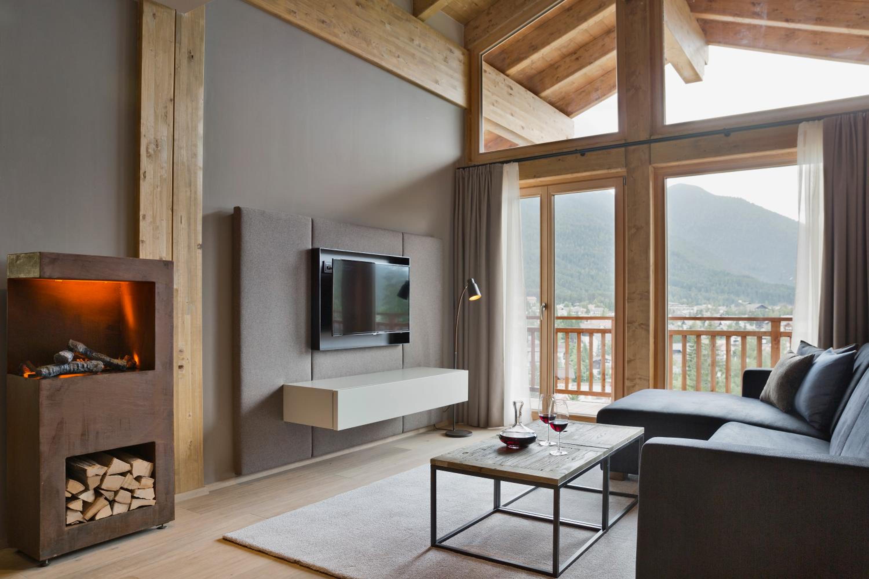 Suite - Photo 5