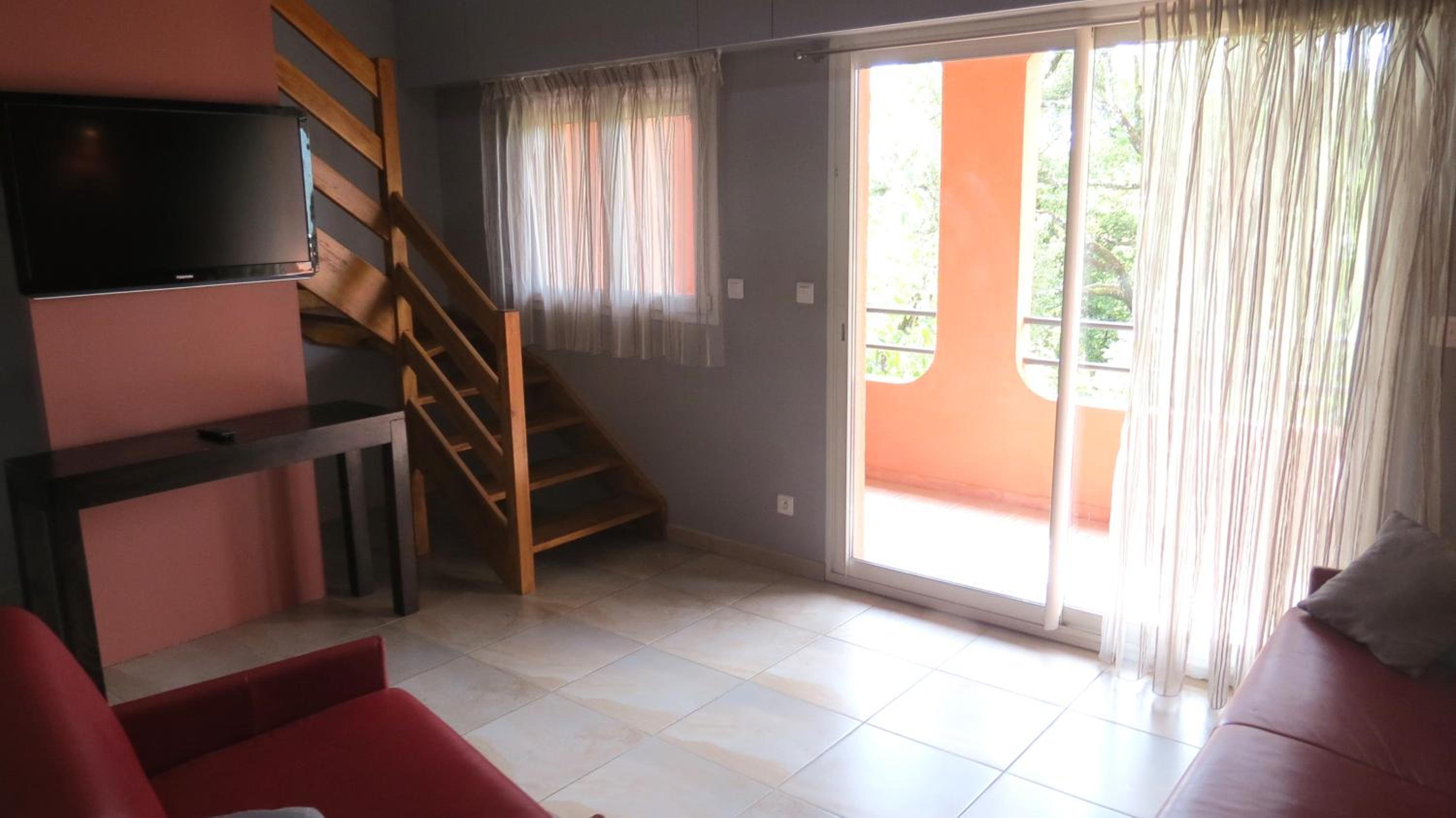 Family Duplex Suite - Photo 3