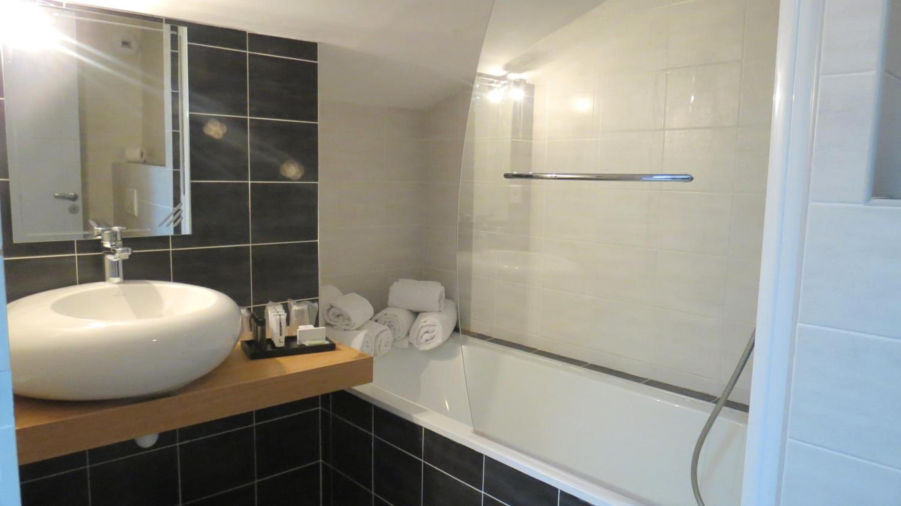 Family Duplex Suite - Photo 2