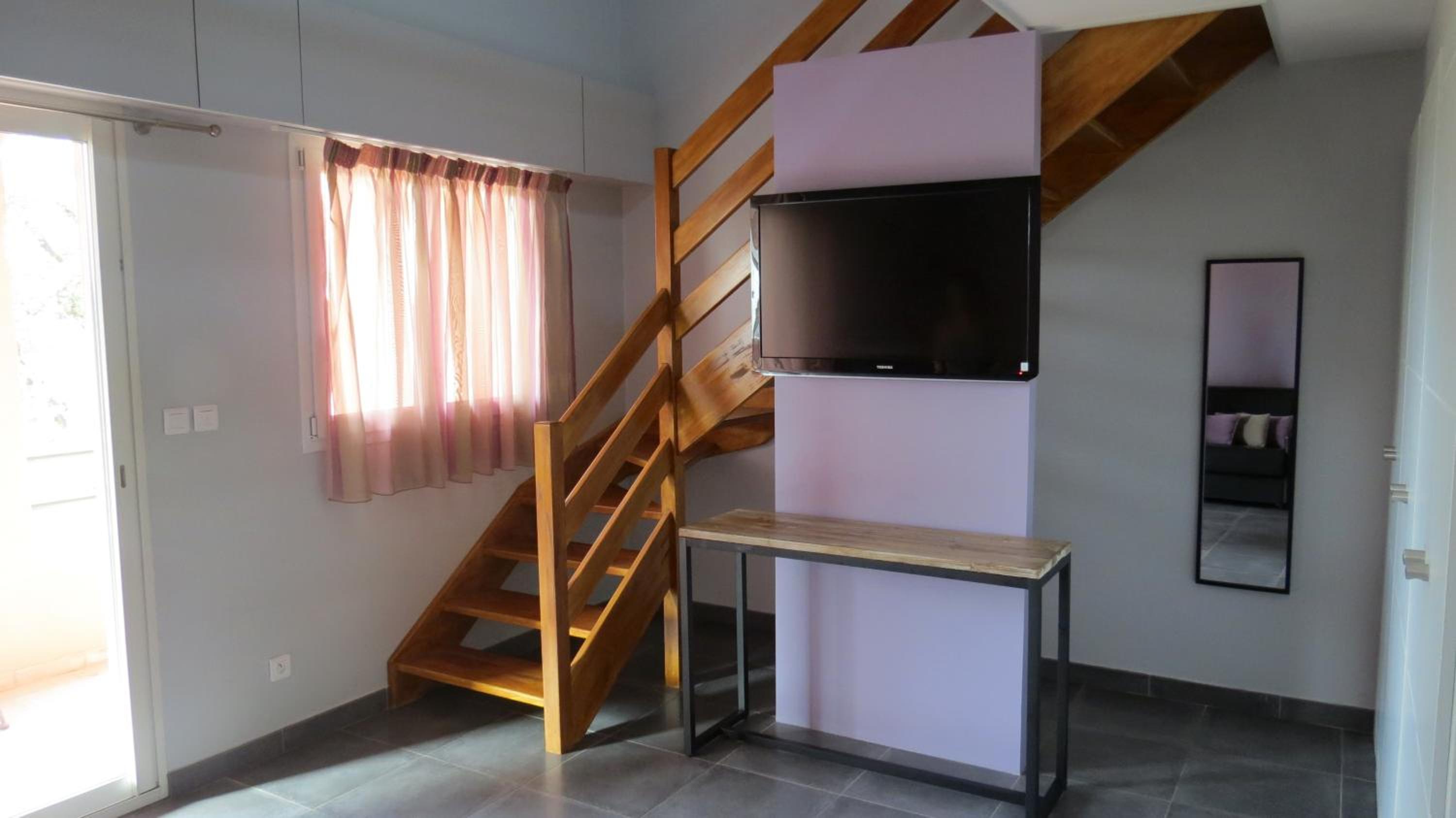Family Duplex Suite - Photo 8