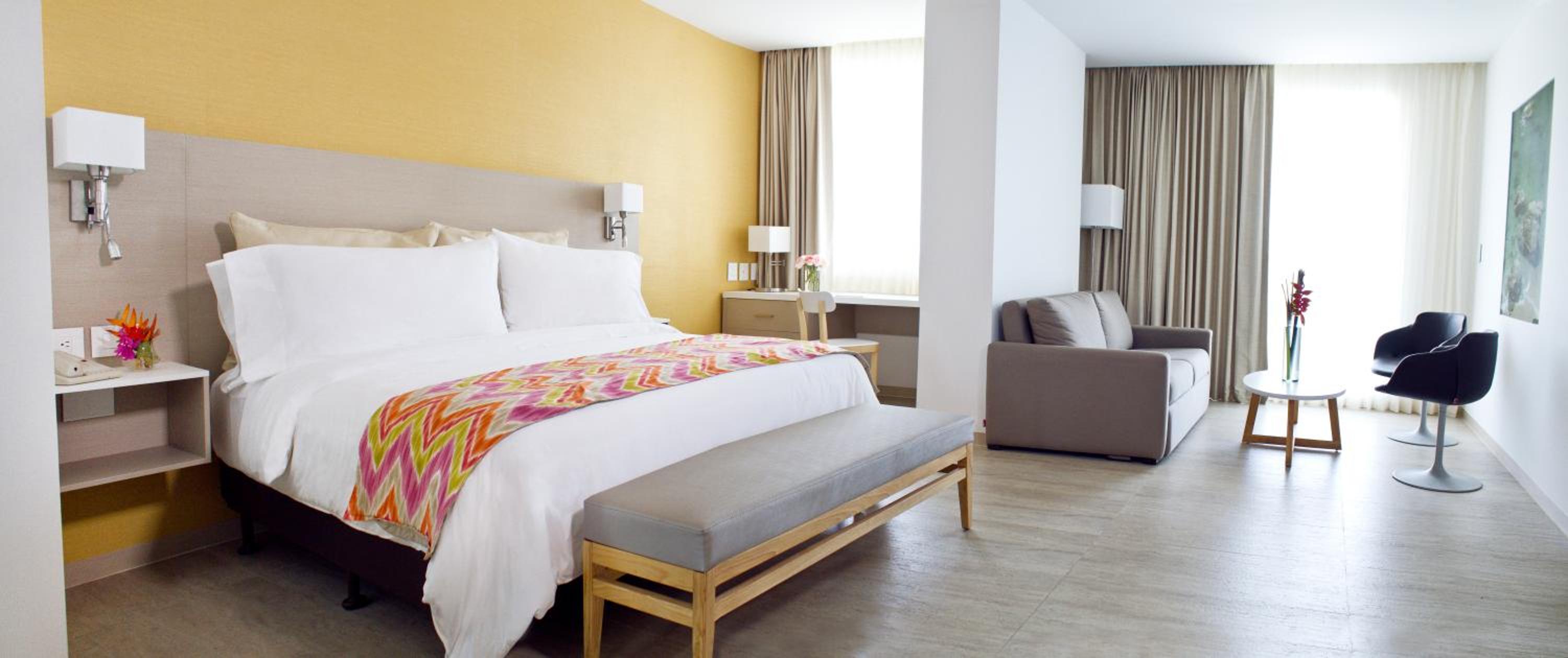Deluxe Queen Room with Sofa Bed photo 1