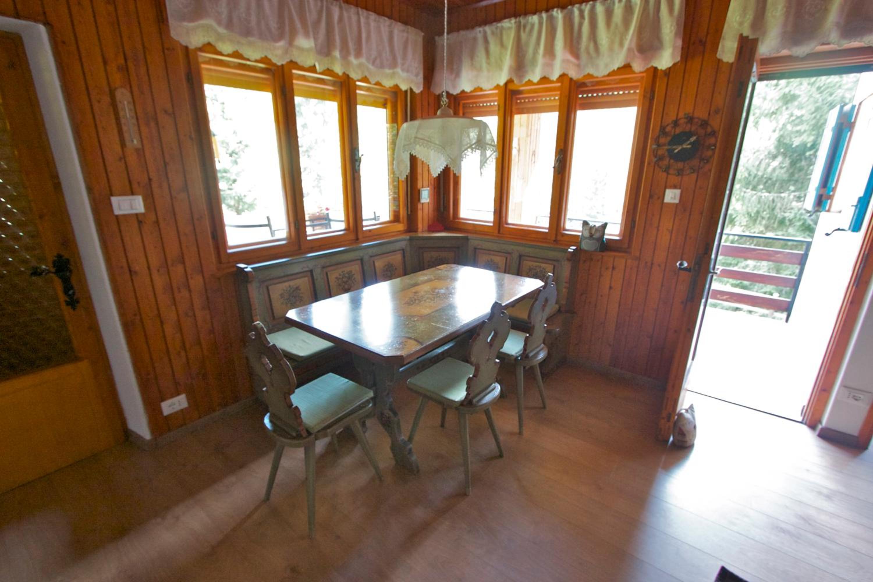 Two-Bedroom House photo 3
