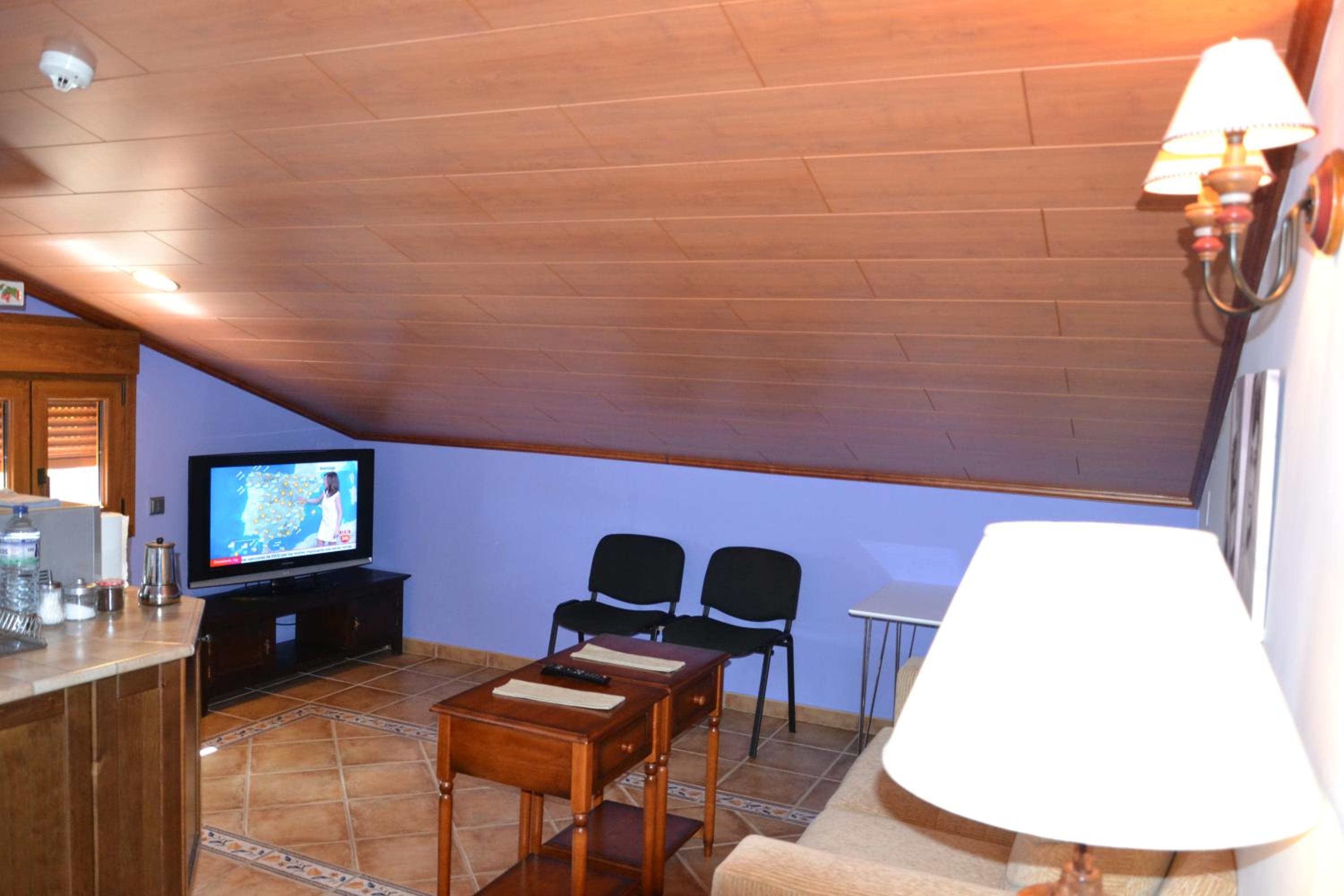 Apartamento de una habitación con balcón (2 adultos)