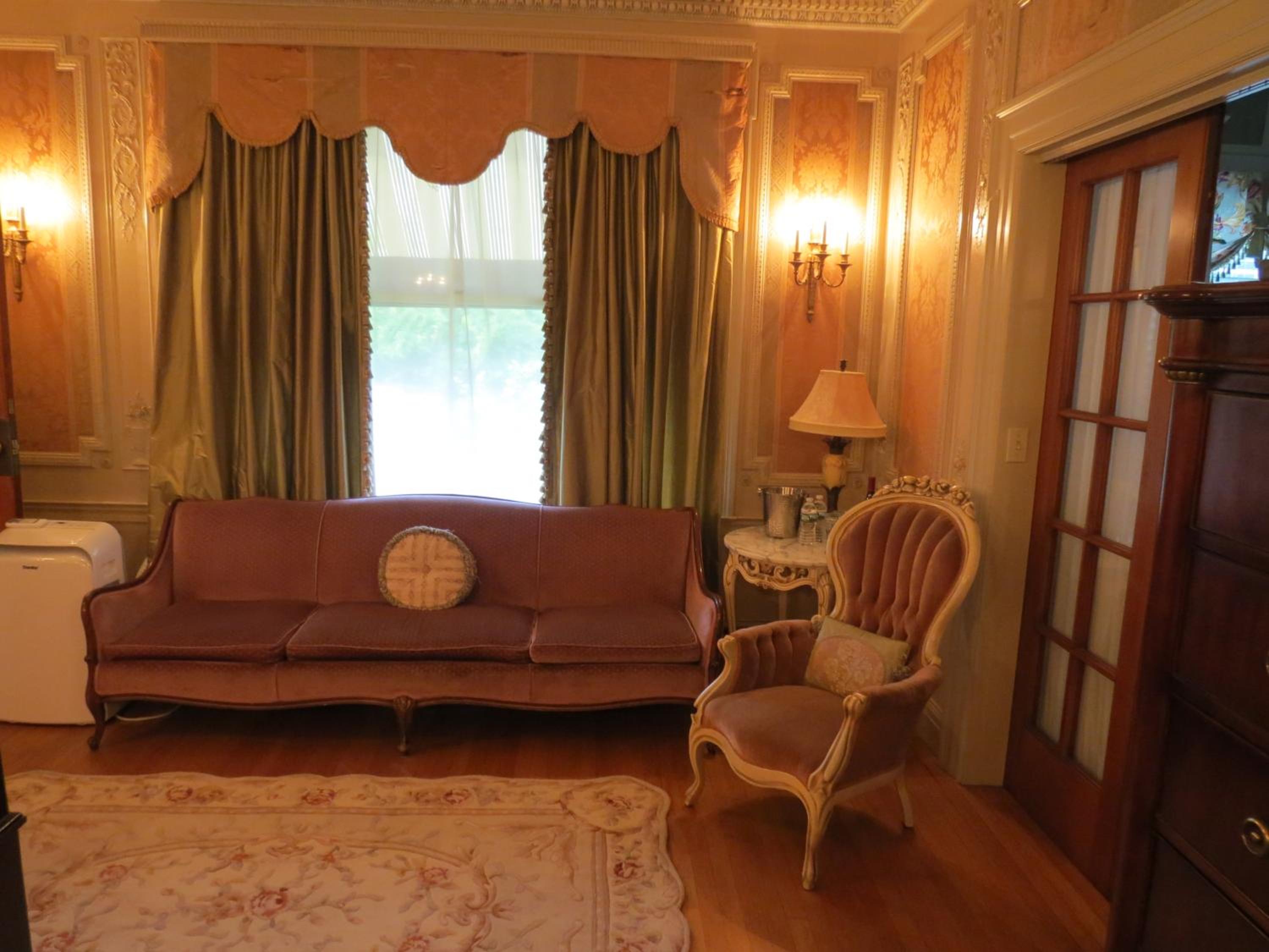 Boudoir room photo 3