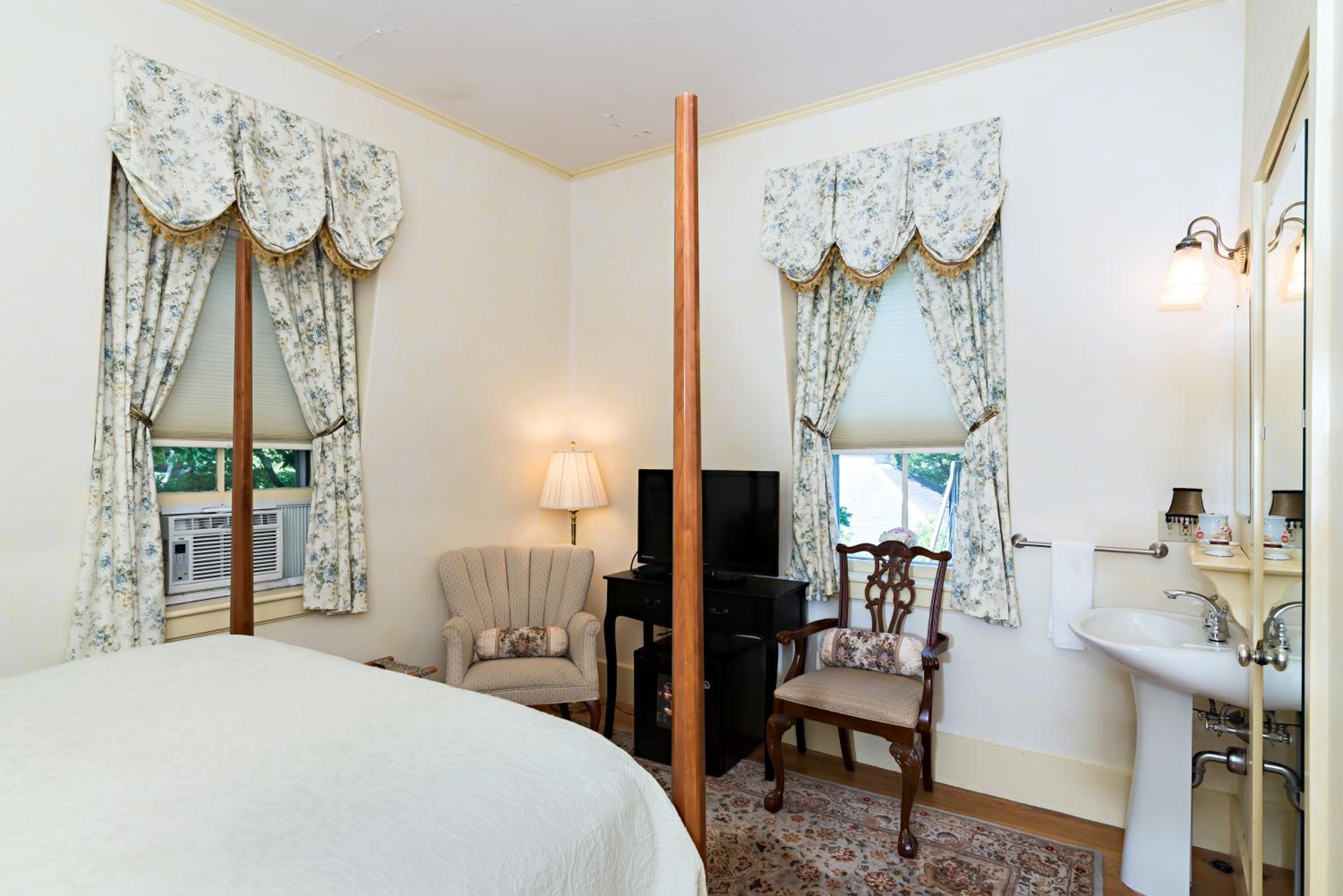 English Rose Room photo 2