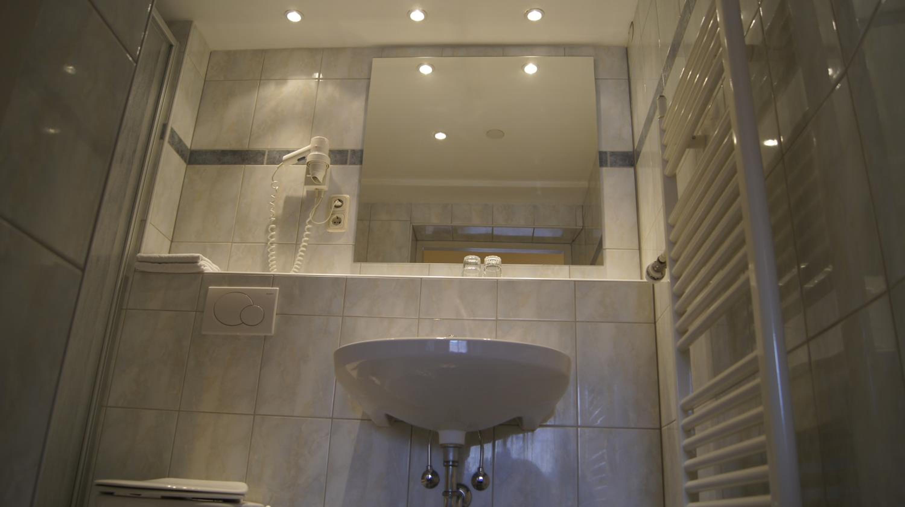 Double Room - Photo 2