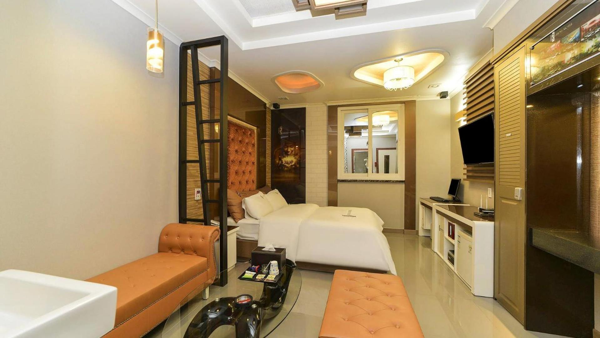 Deluxe Double Room photo 3