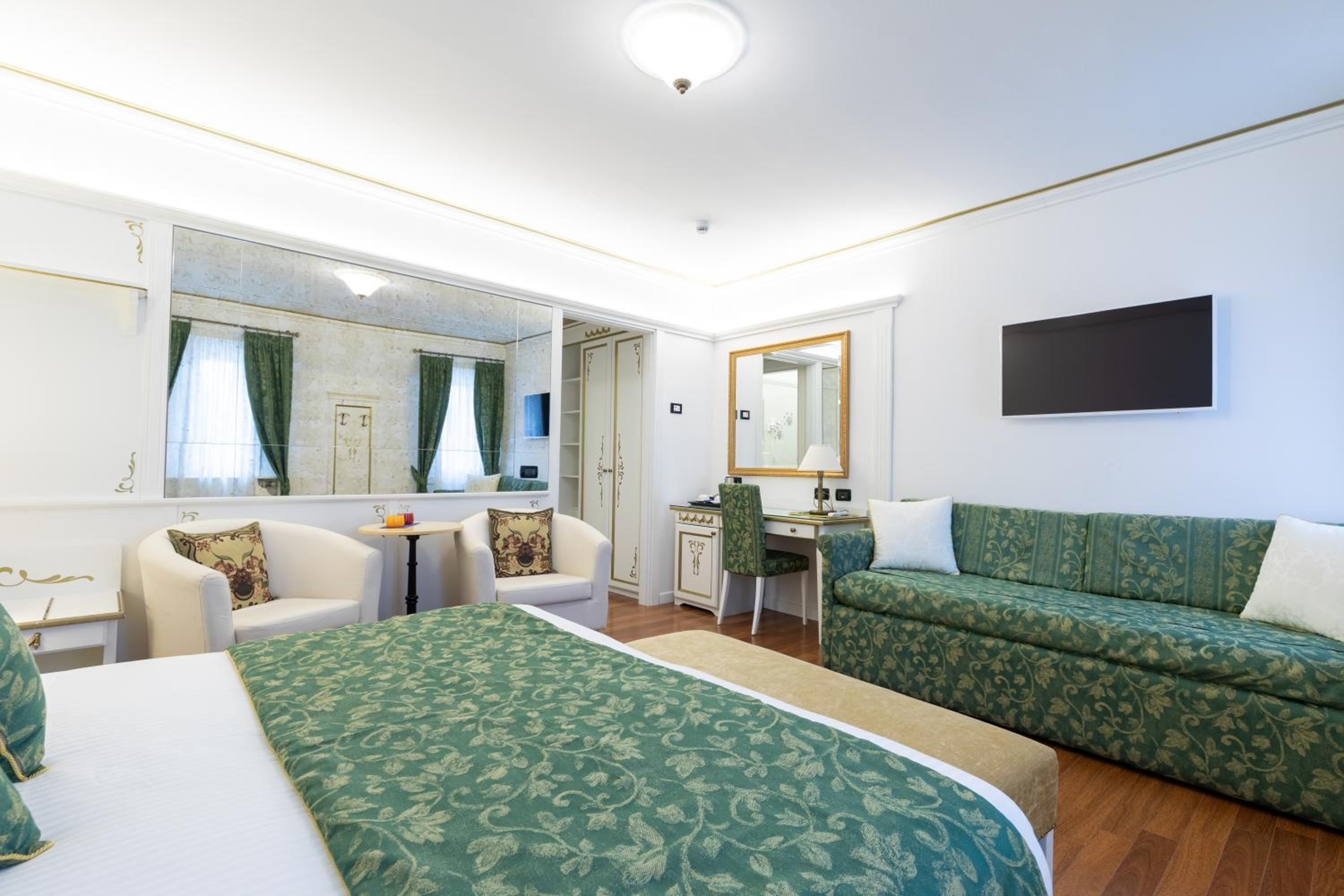 Quadruple Room photo 3