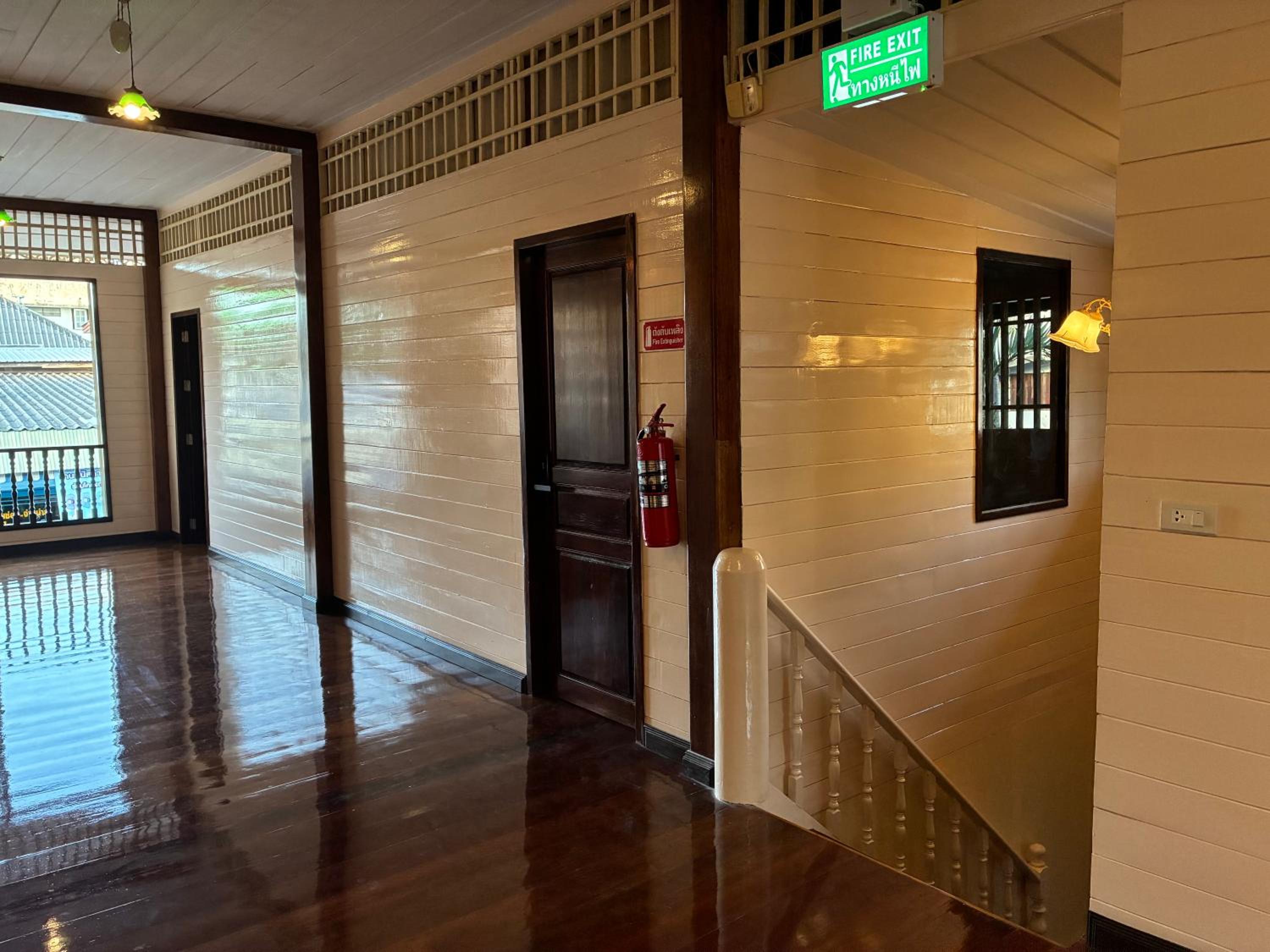 Twin Room with City View photo 2