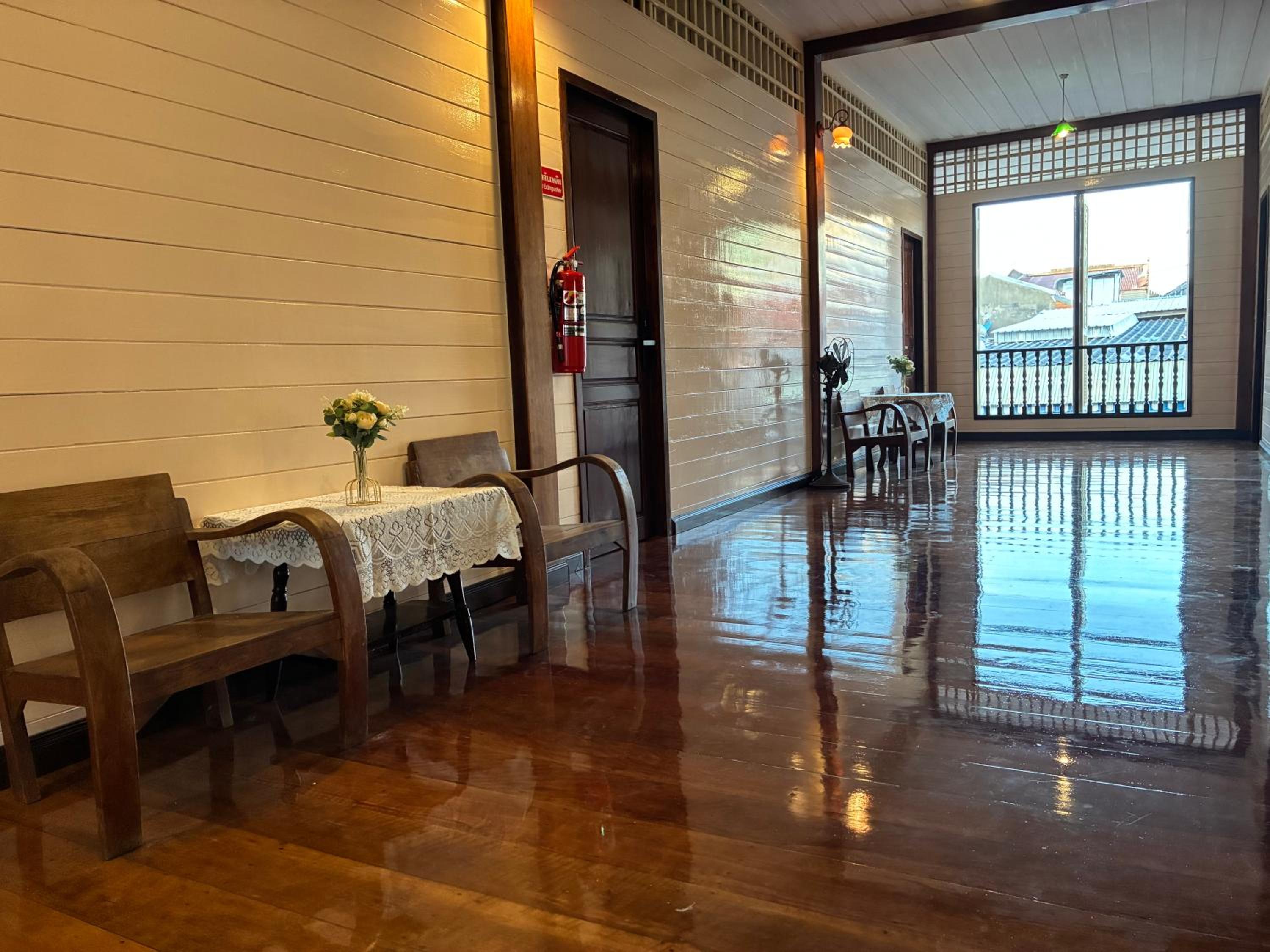 Twin Room with City View photo 1