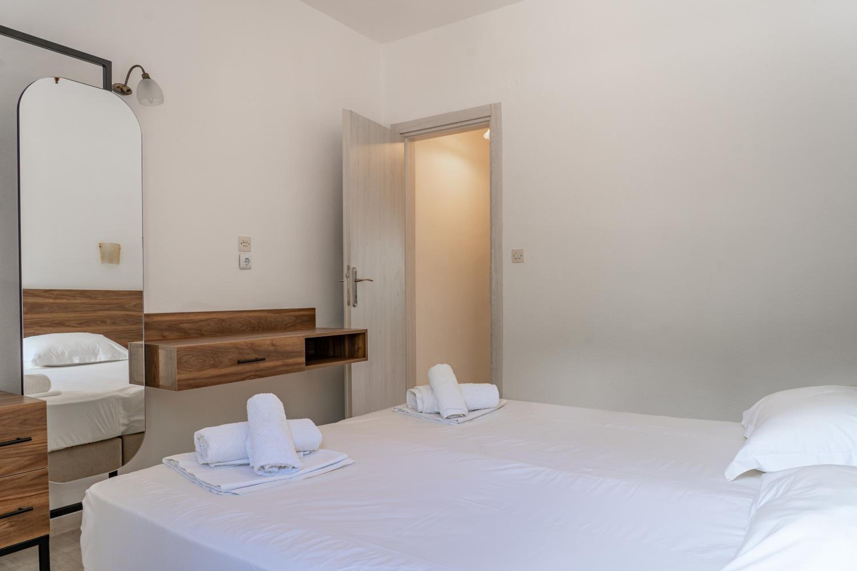 Apartment photo 3
