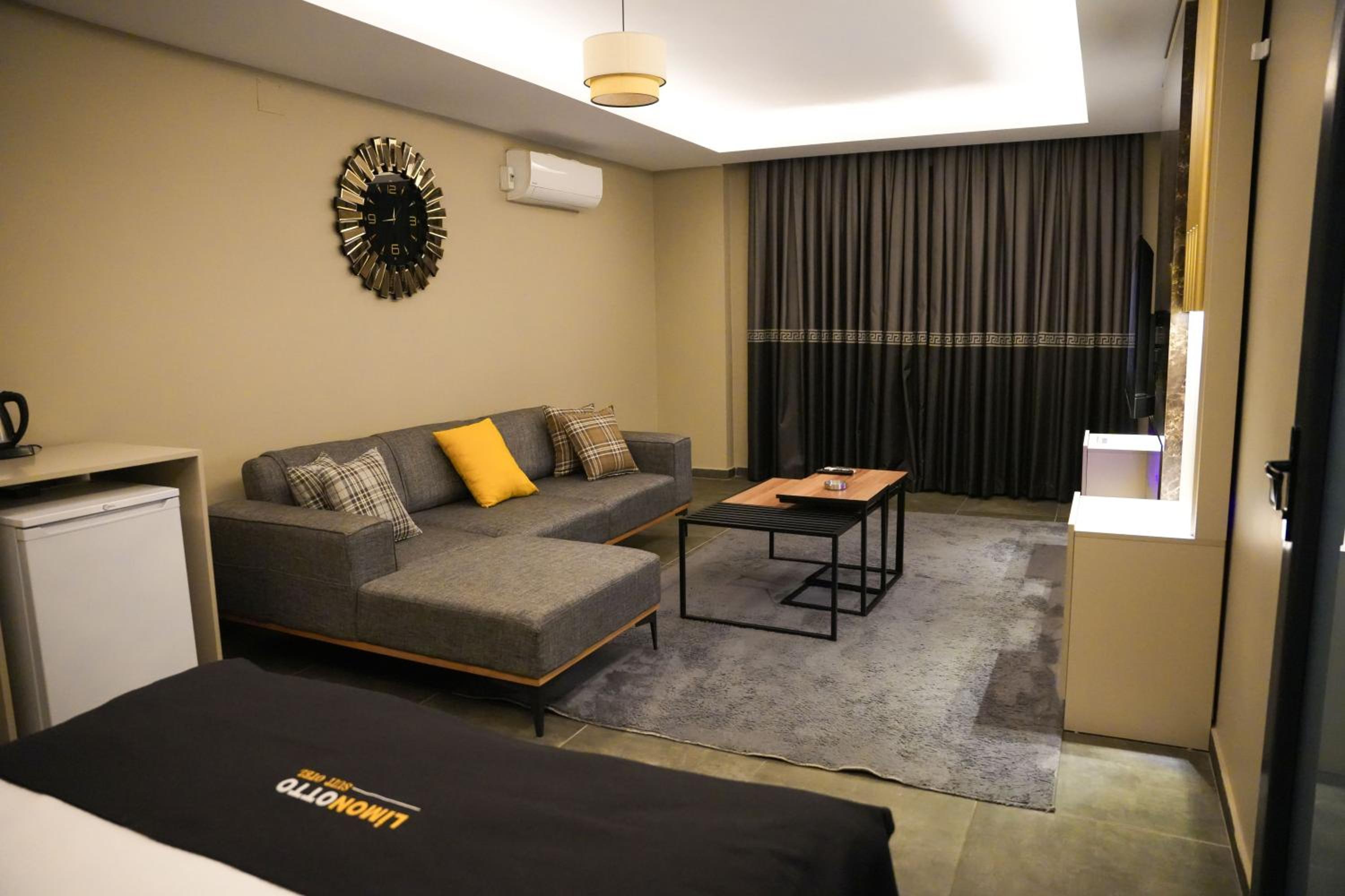 Standard Double Room photo 3