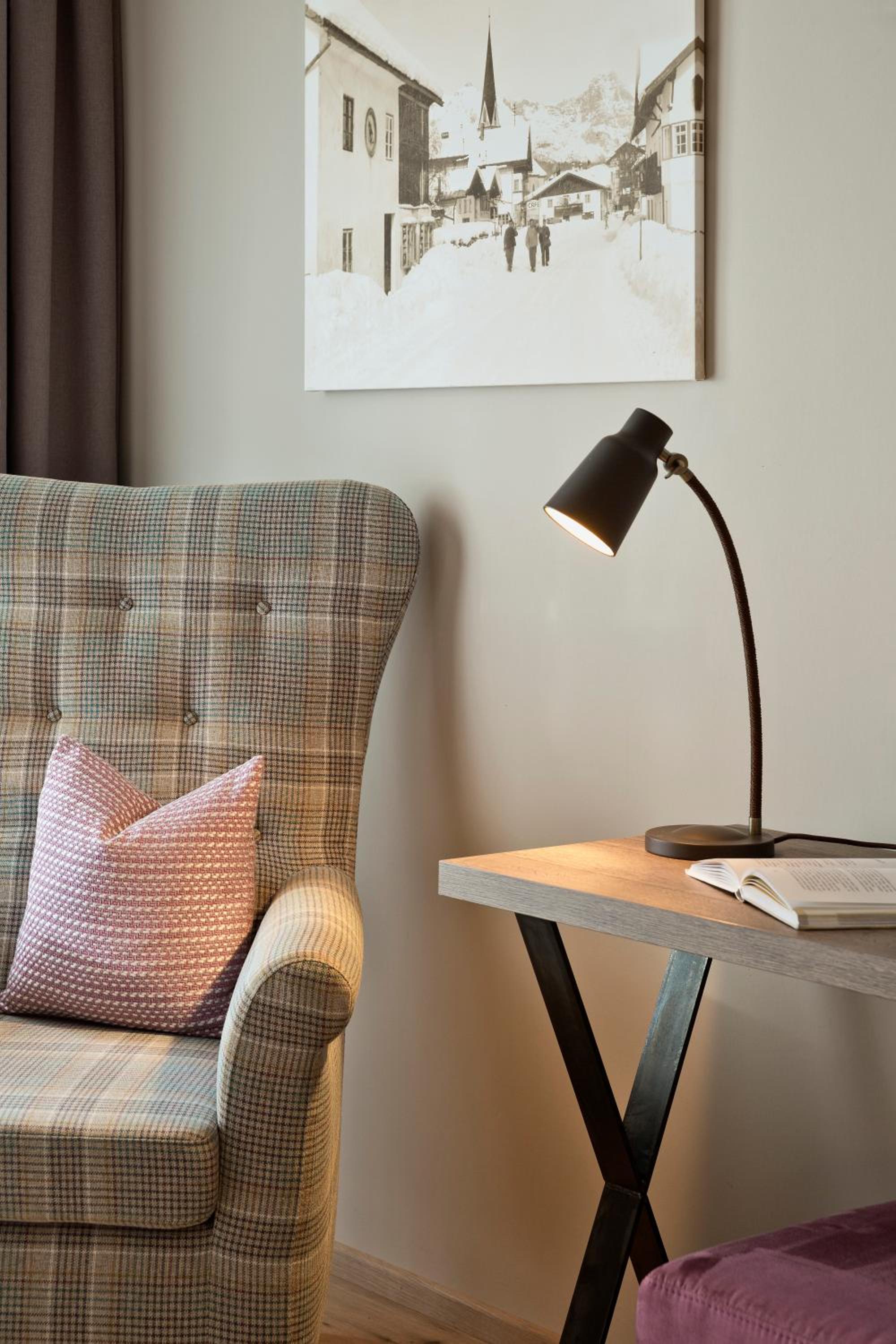 Standard Double Room - Photo 11