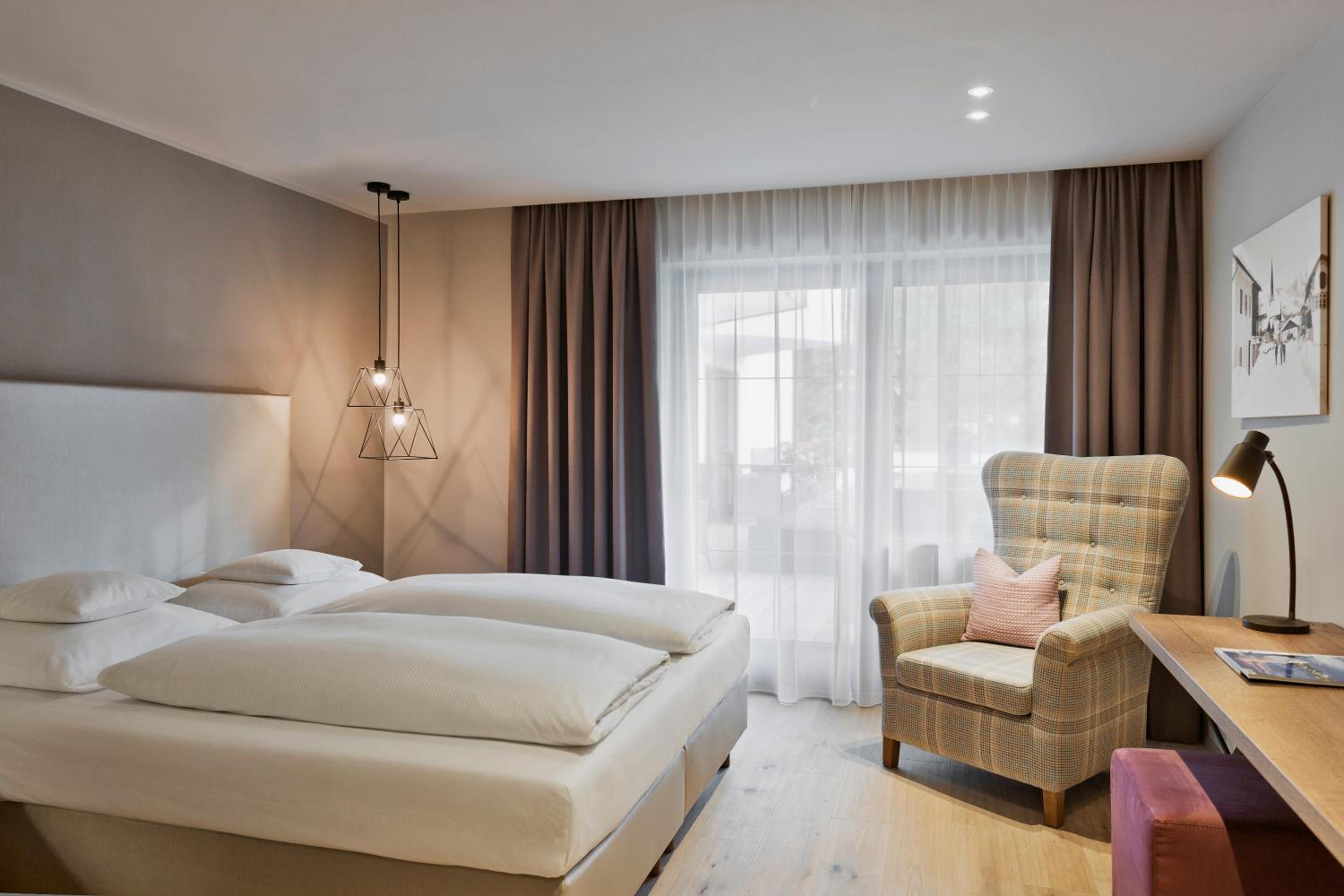 Standard Double Room - Photo 10
