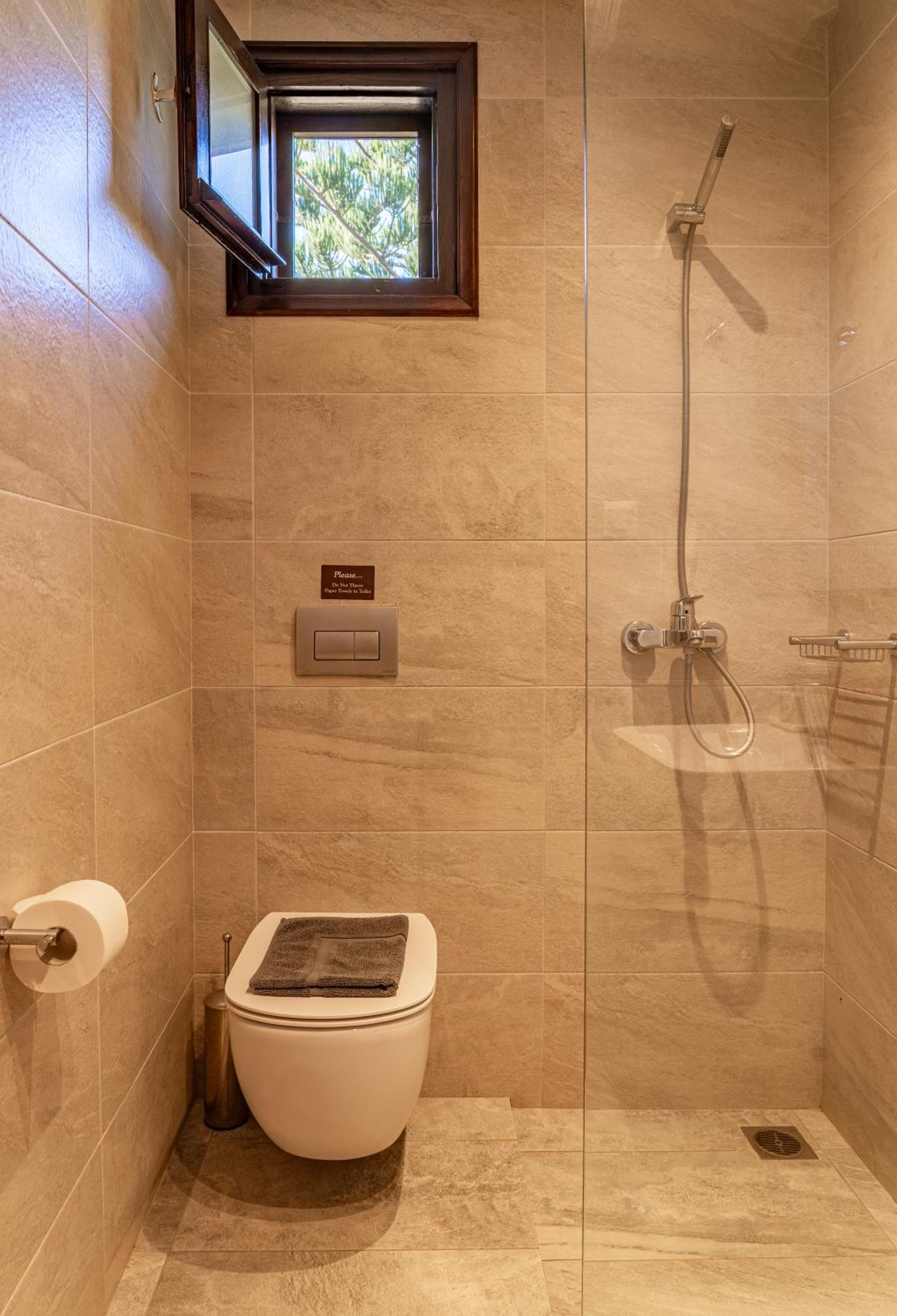 Double Room with Extra Bed - Photo 8