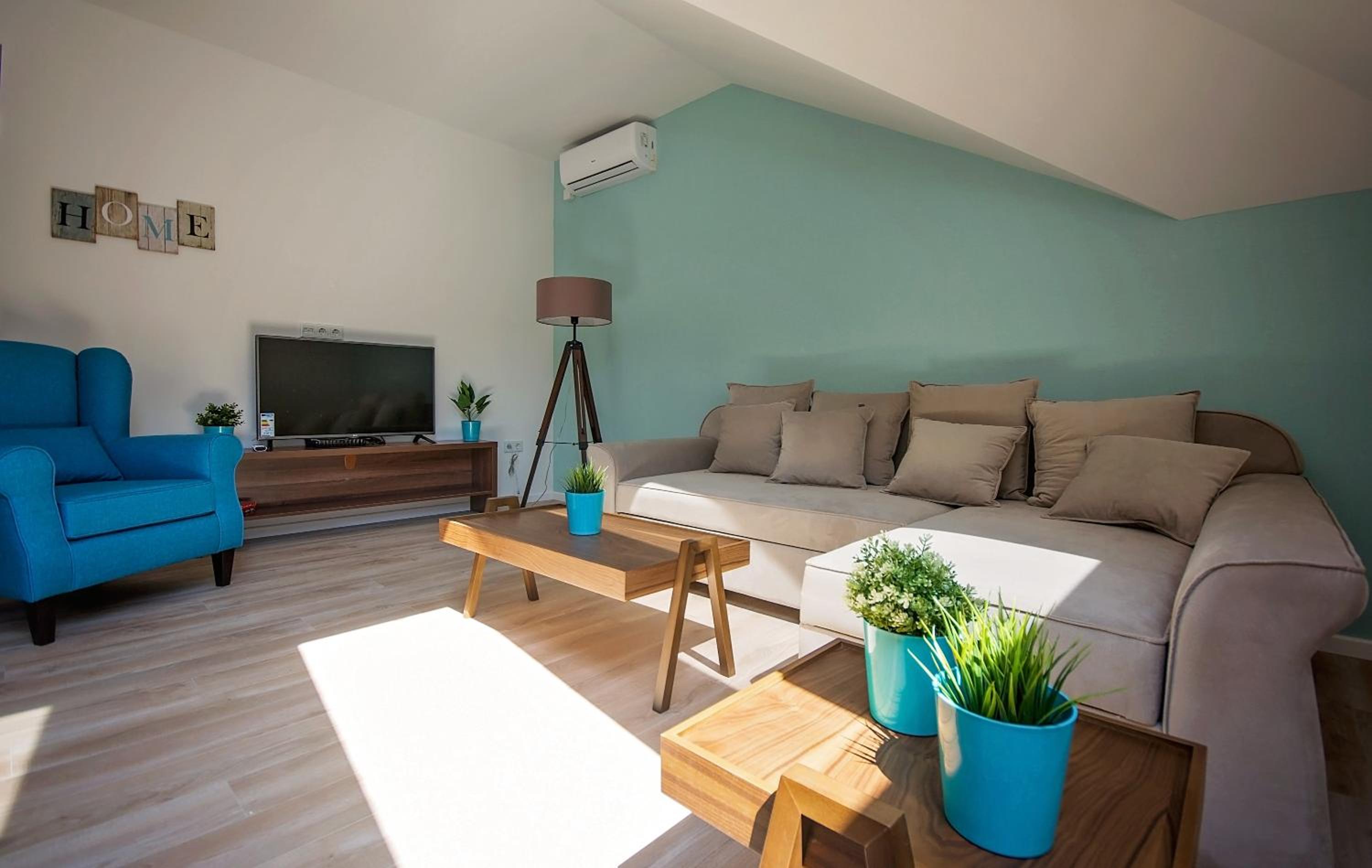 Two Bedroom Apartment  - Photo 1