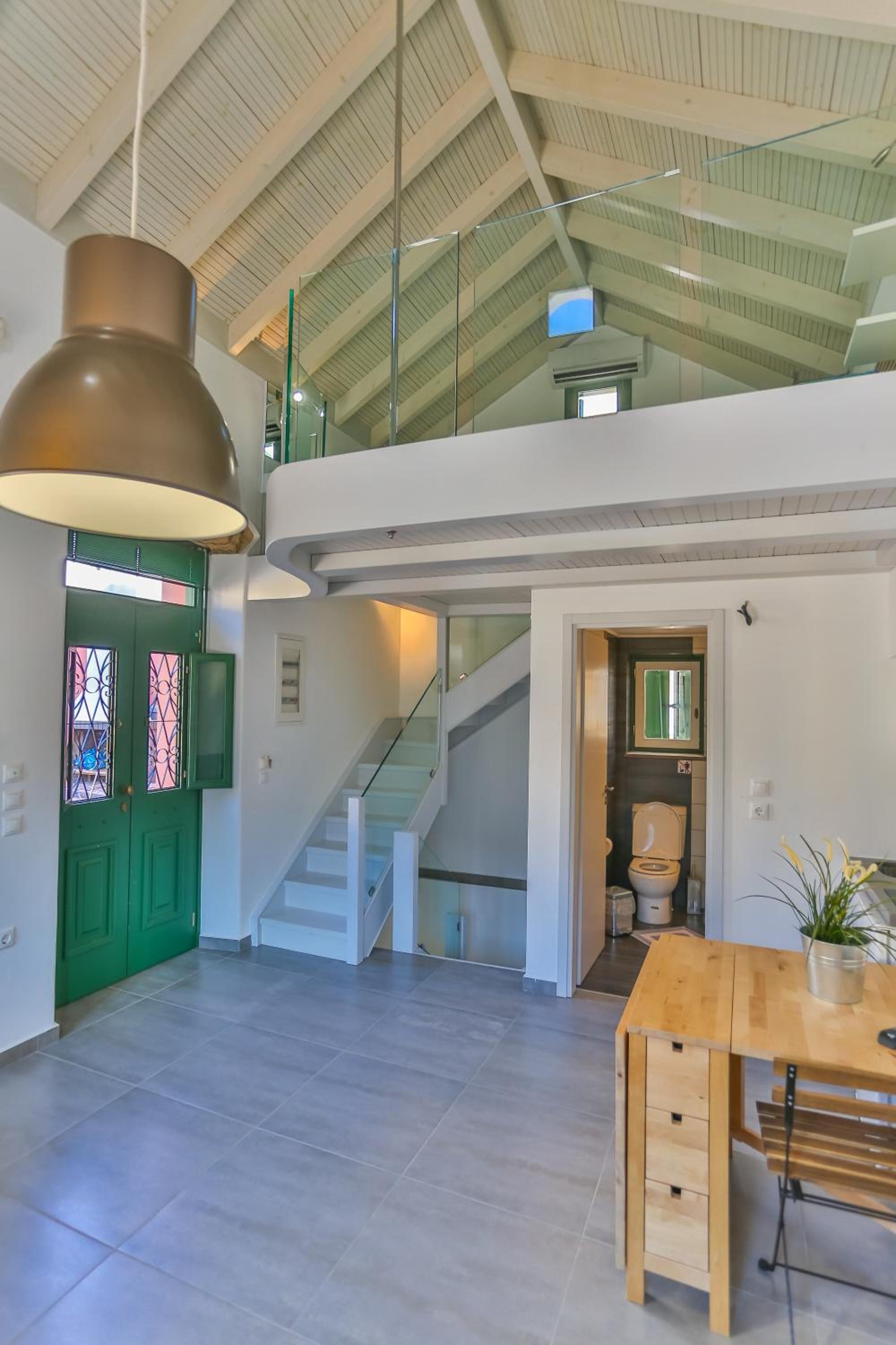 Deluxe Apartment with Terrace